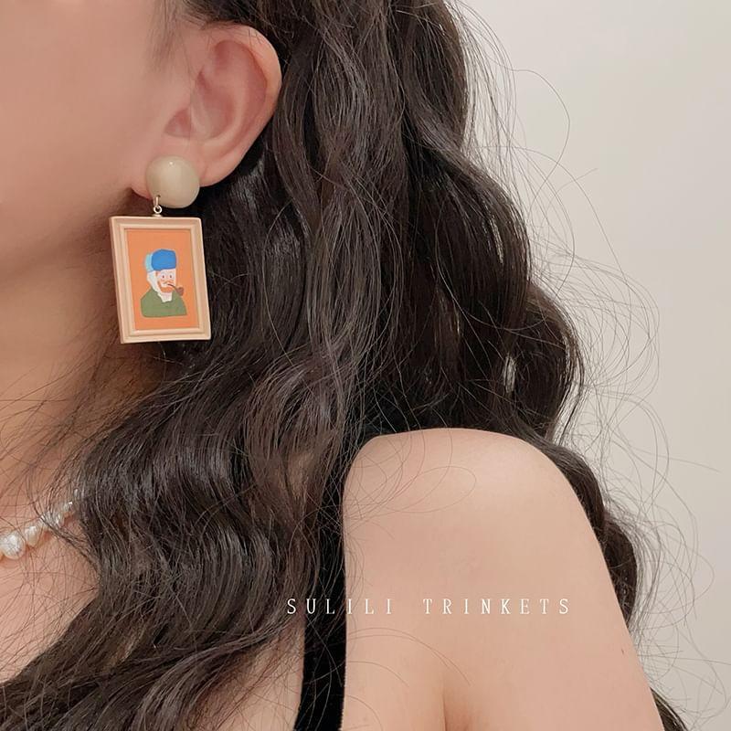 Portrait Drop Earring Product Image