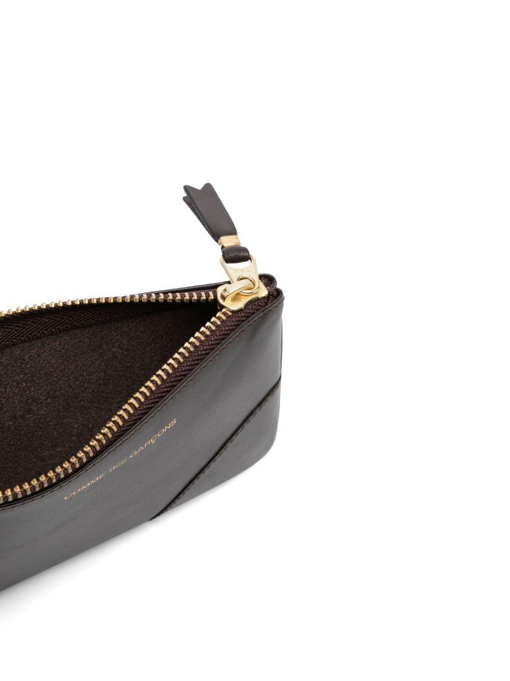 classic line pouch Product Image