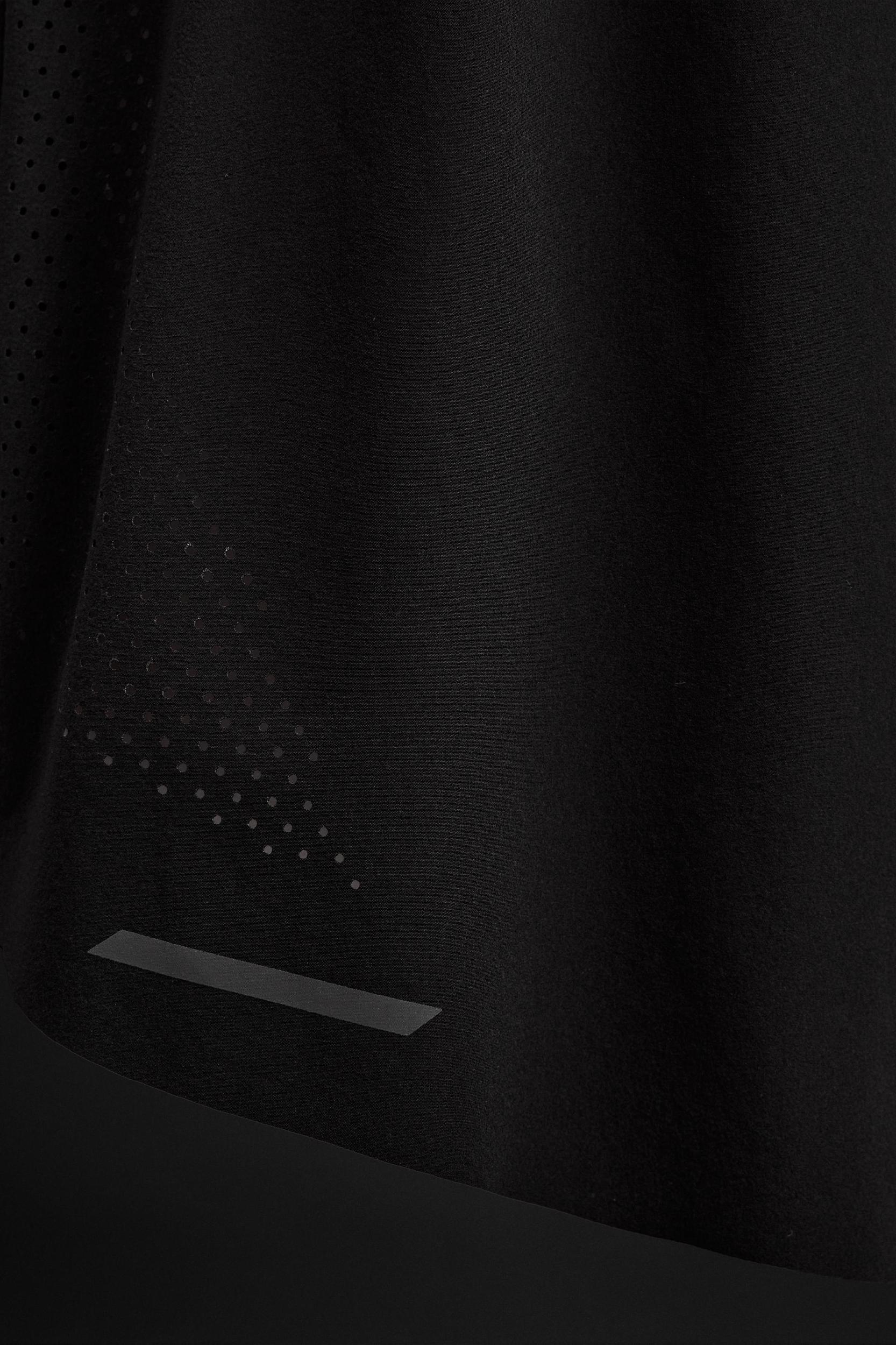 SHORT RUNNING SHORTS Product Image