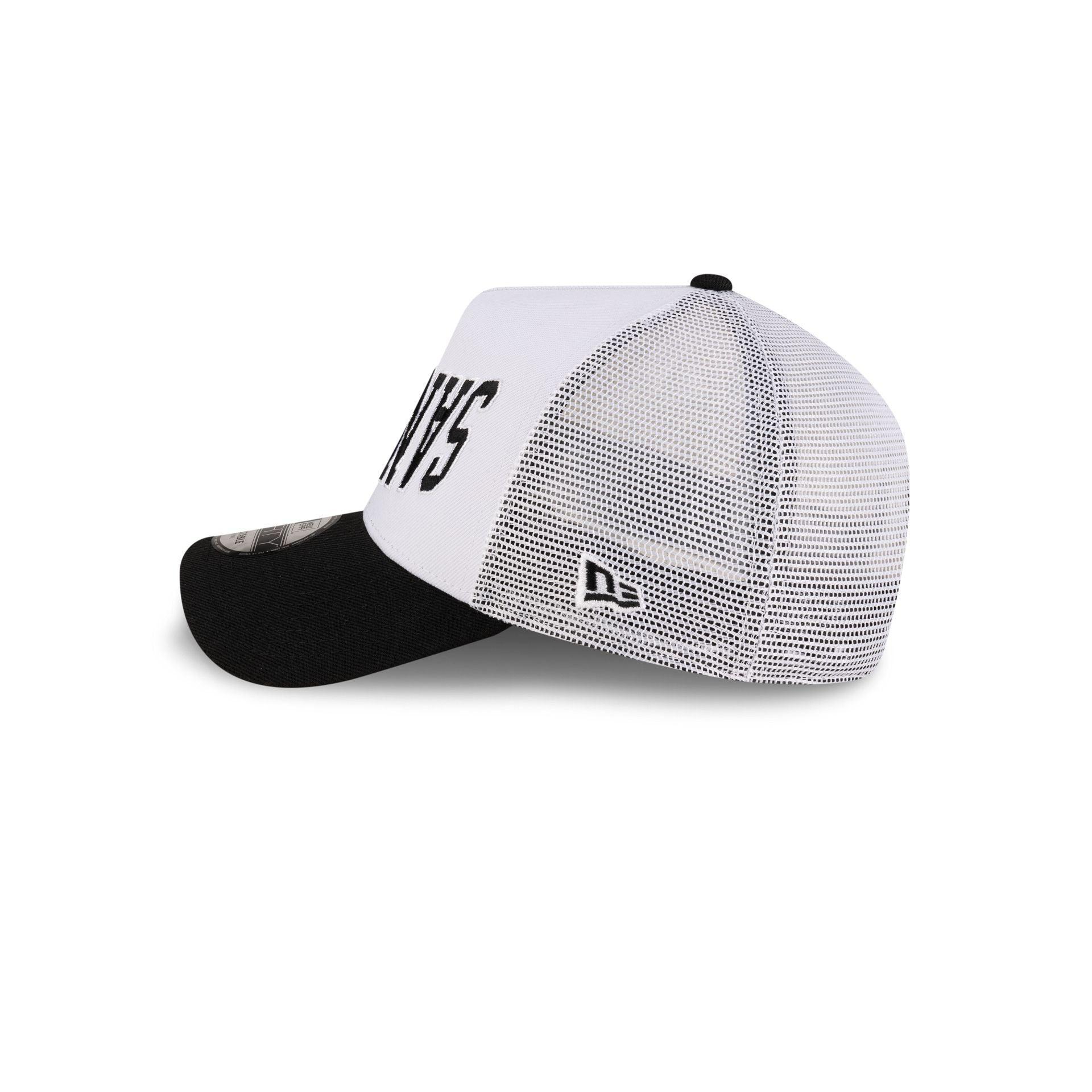 New Era Cap Bronx 9FORTY A-Frame Trucker Hat Male Product Image