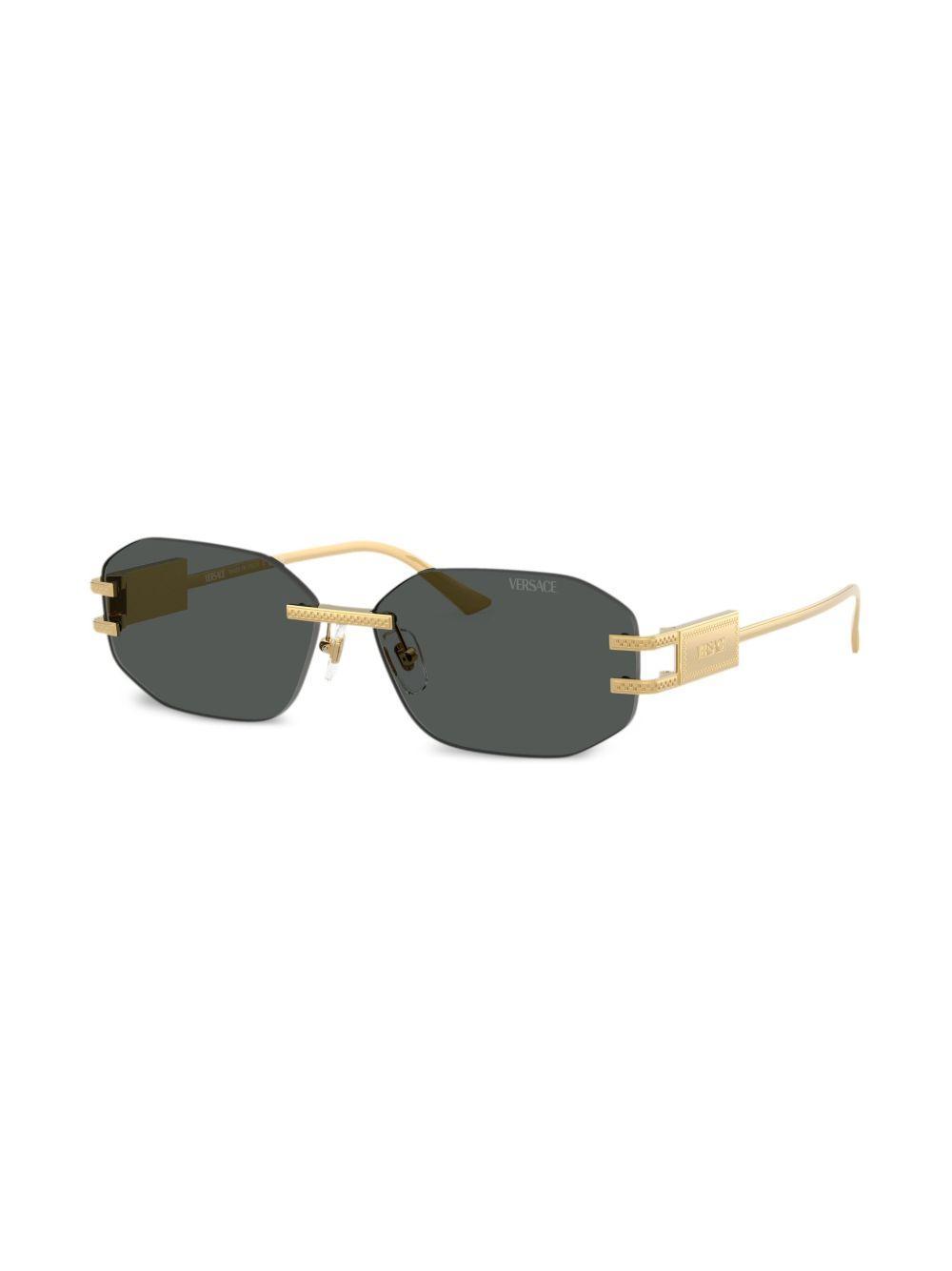 oval-frame sunglasses Product Image