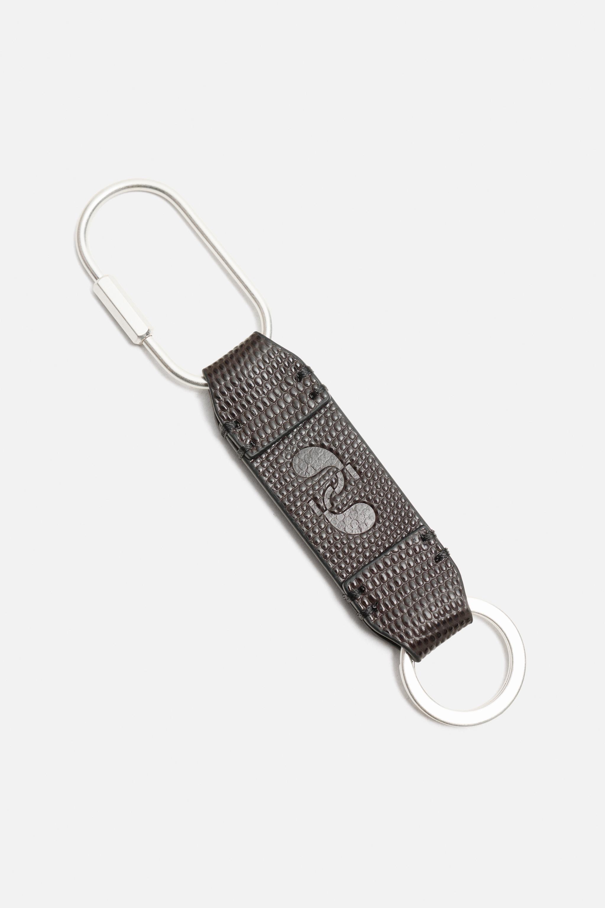 CARABINER LEATHER KEYCHAIN Product Image