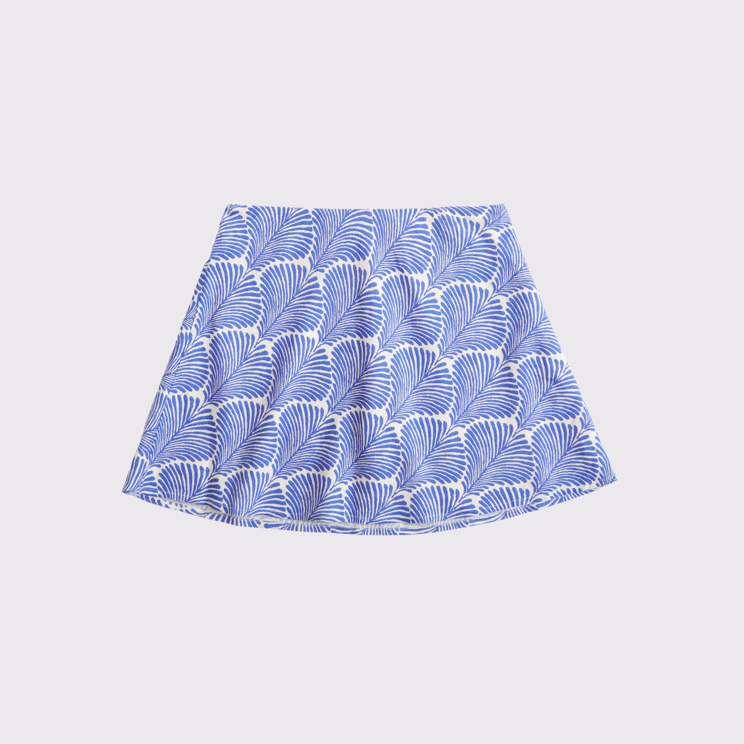 The A&F Sienna Linen-Blend Mini Skort Product Image