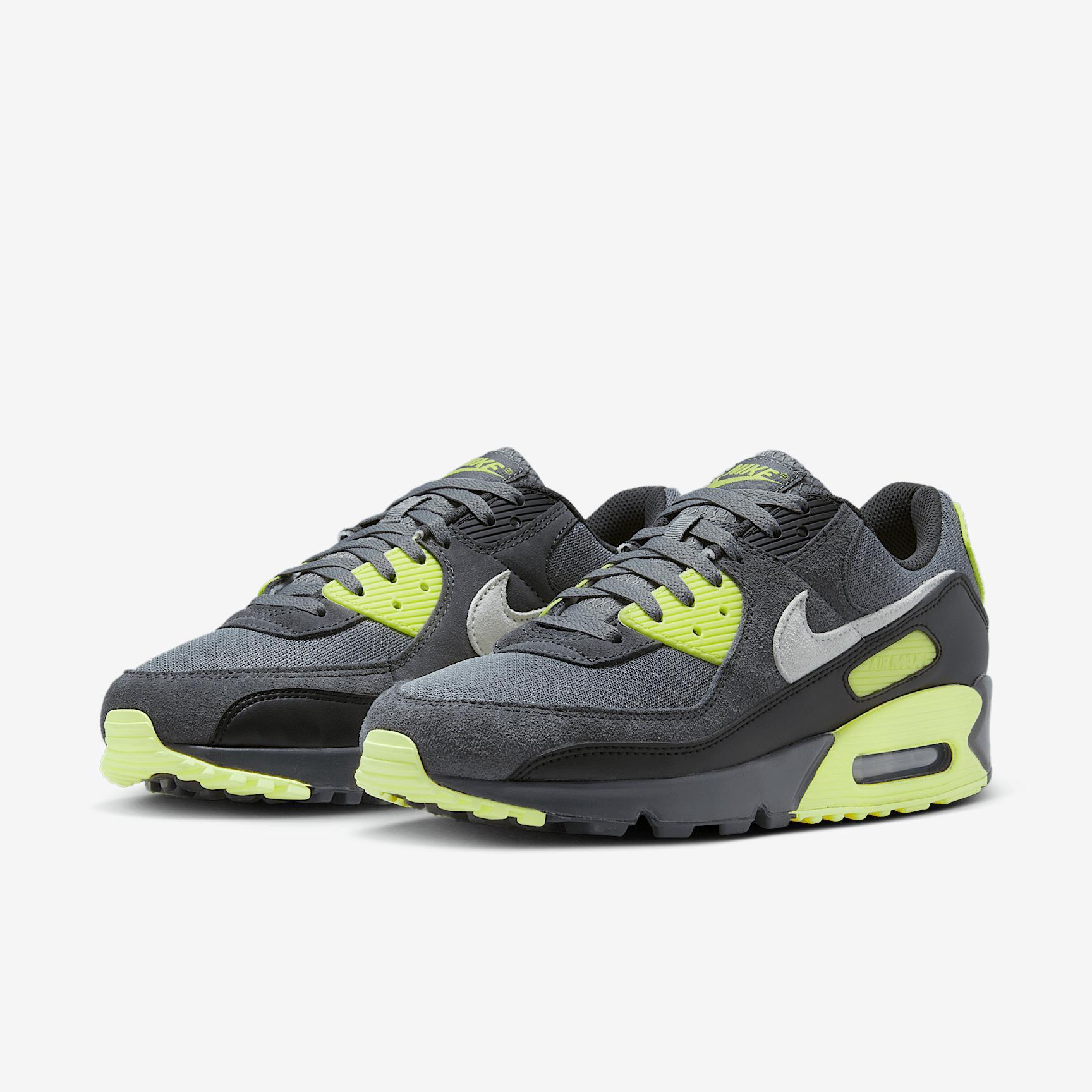Nike Air Max 90 Men's Shoes Product Image