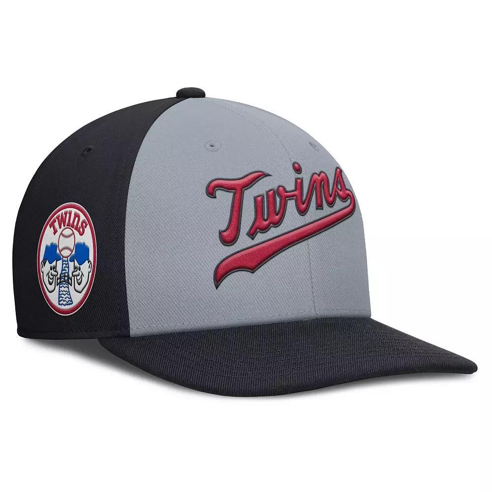 Mens Nike Gray/Navy Minnesota Twins Pro Performance Snapback Hat Product Image