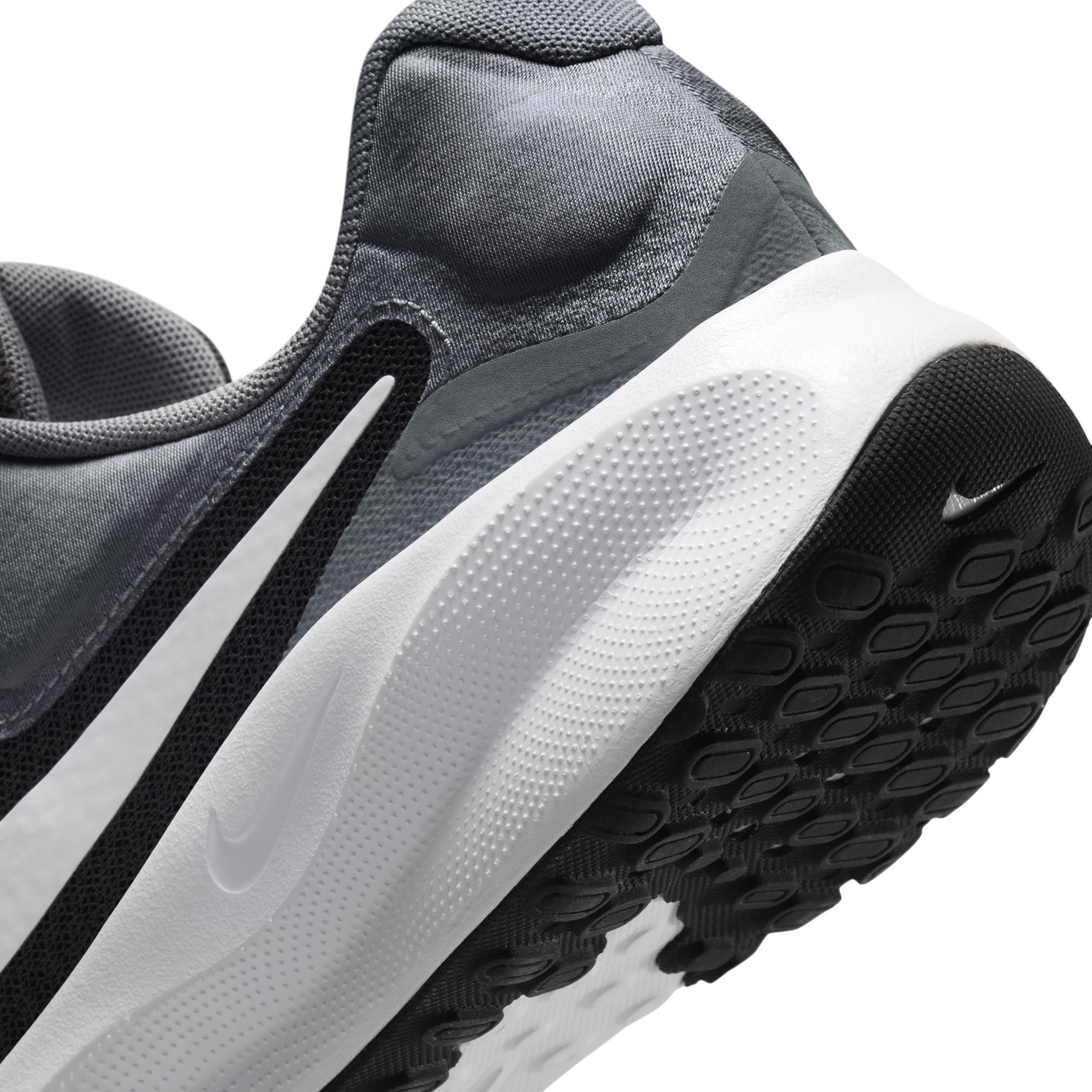 Nike Men's Revolution 7 Road Running Shoes Product Image