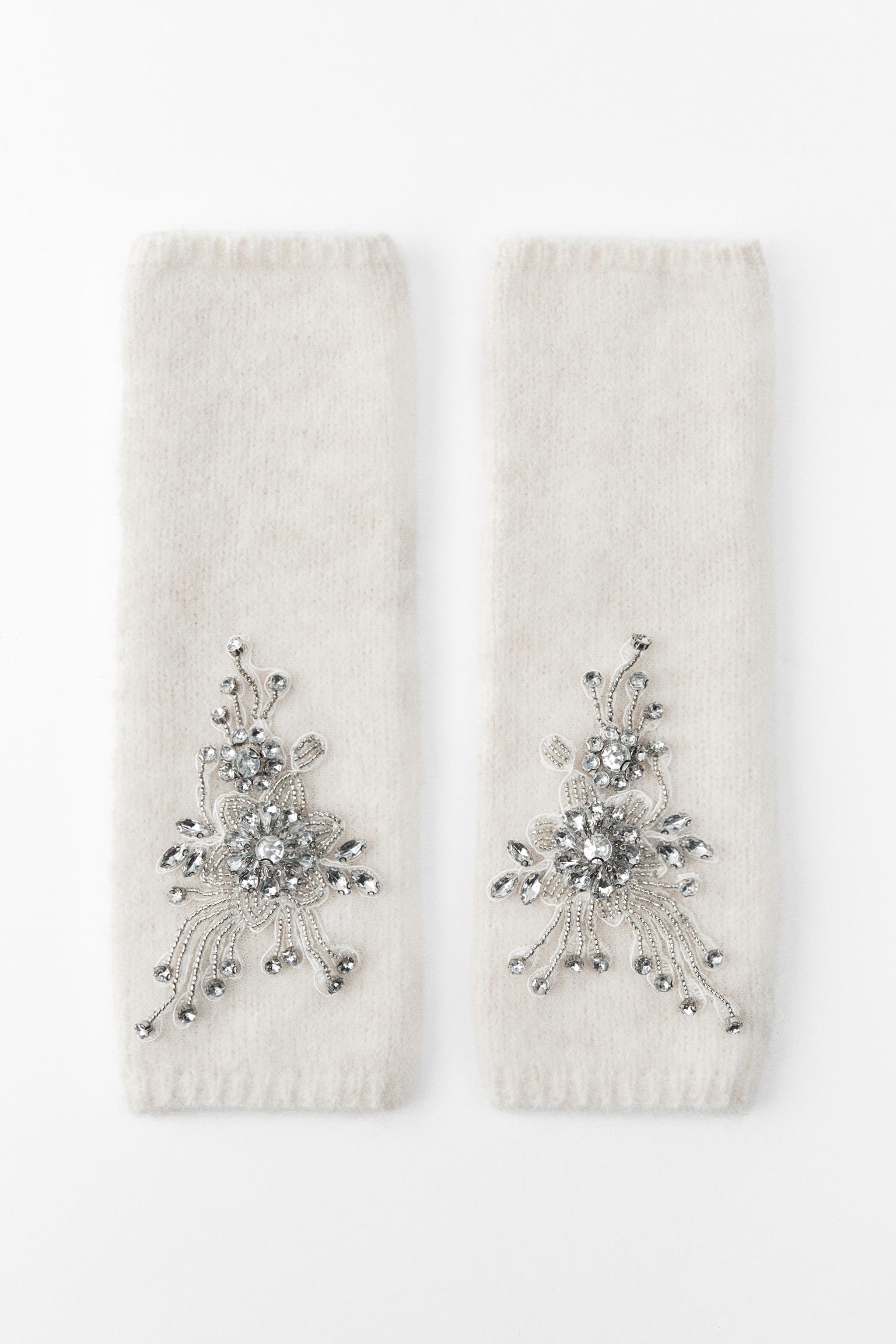 EMBROIDERED BEADED KNIT GLOVES Product Image