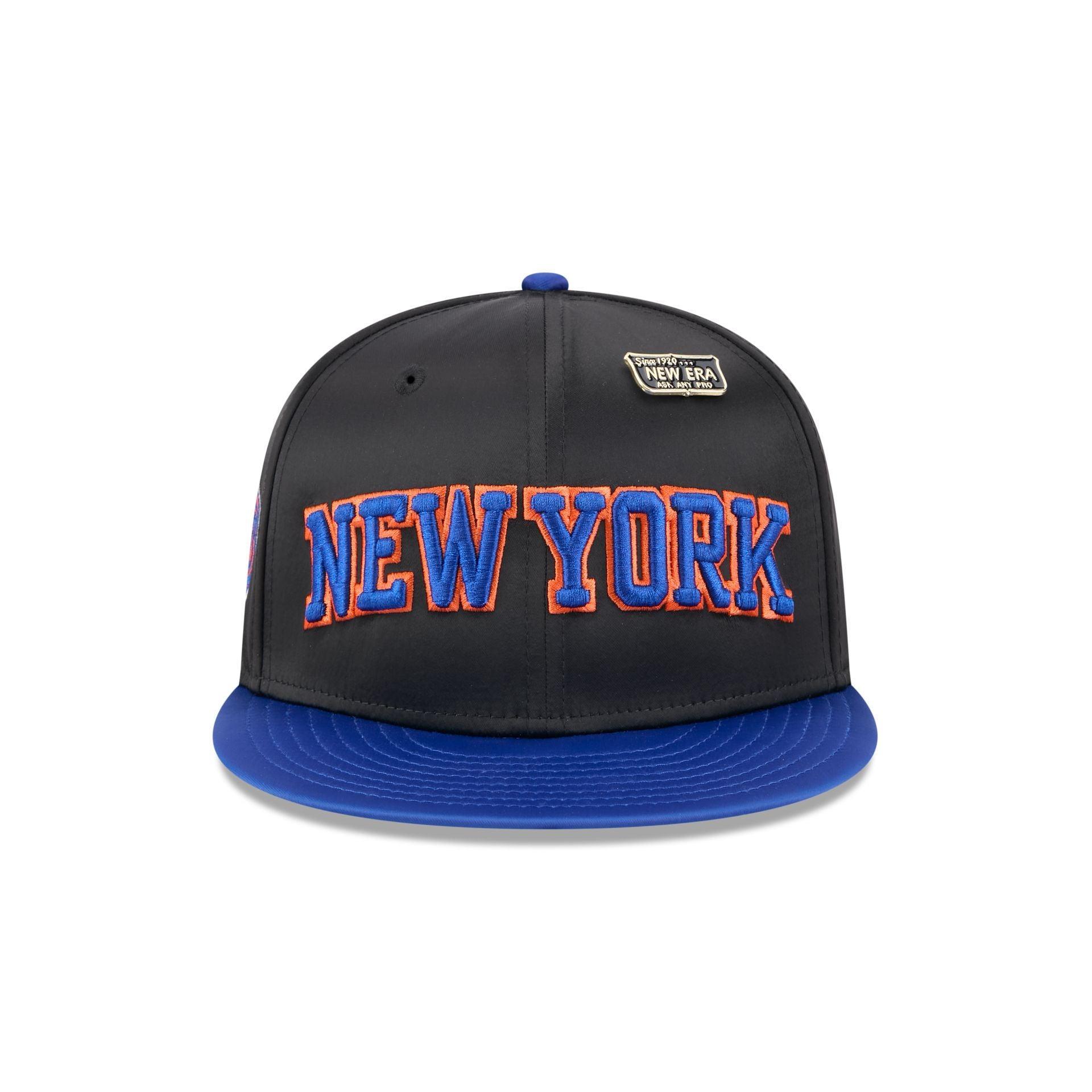 New York Knicks Satin Pin 9FIFTY Snapback Hat Male Product Image