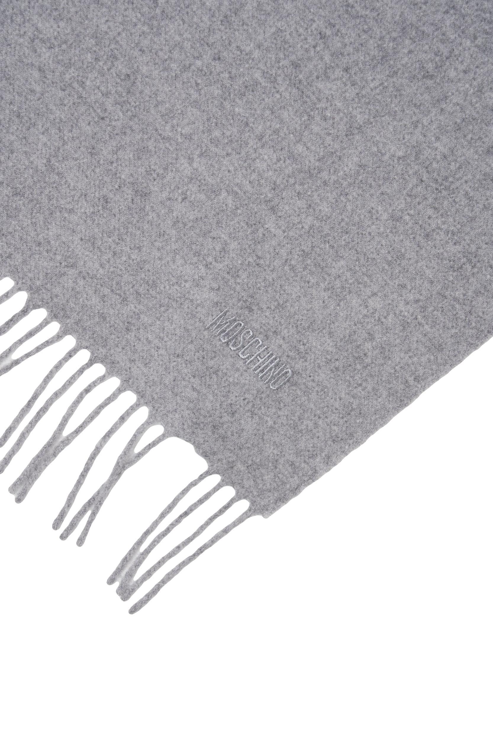 Scarf with fringe details Product Image