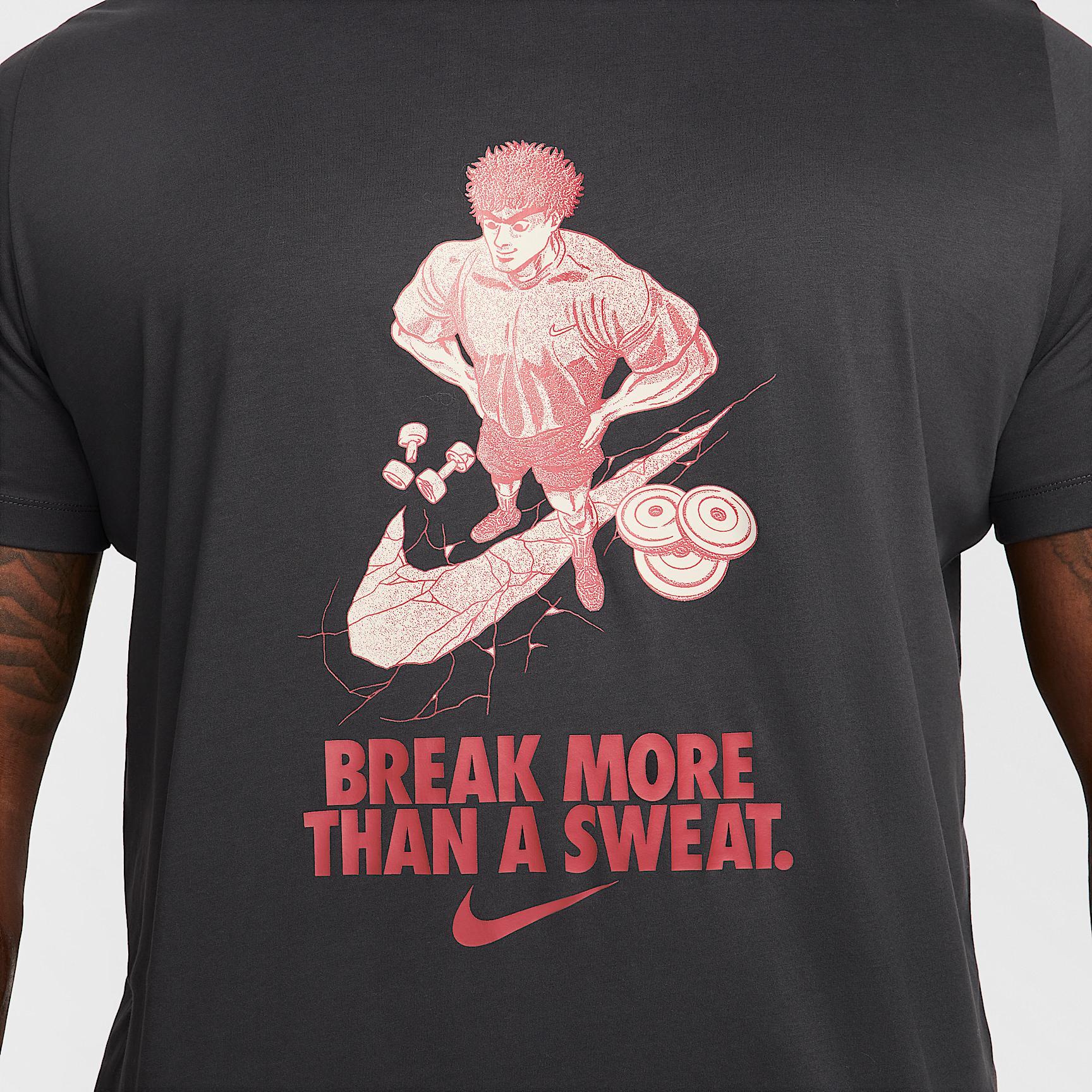 Nike Men's Dri-FIT Fitness T-Shirt Product Image
