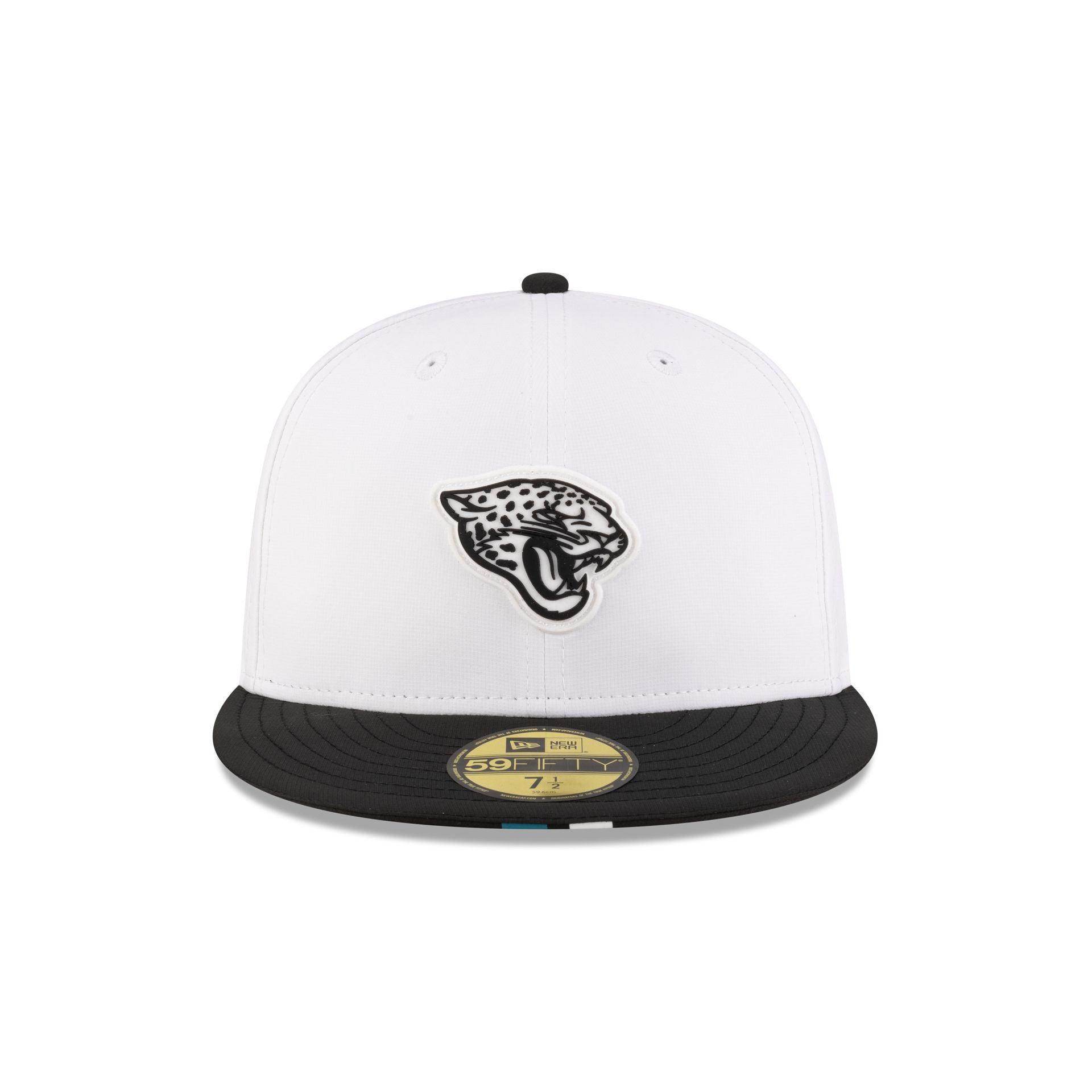 Cleveland Guardians Metallic Gold Logo 59FIFTY Fitted Hat Male Product Image