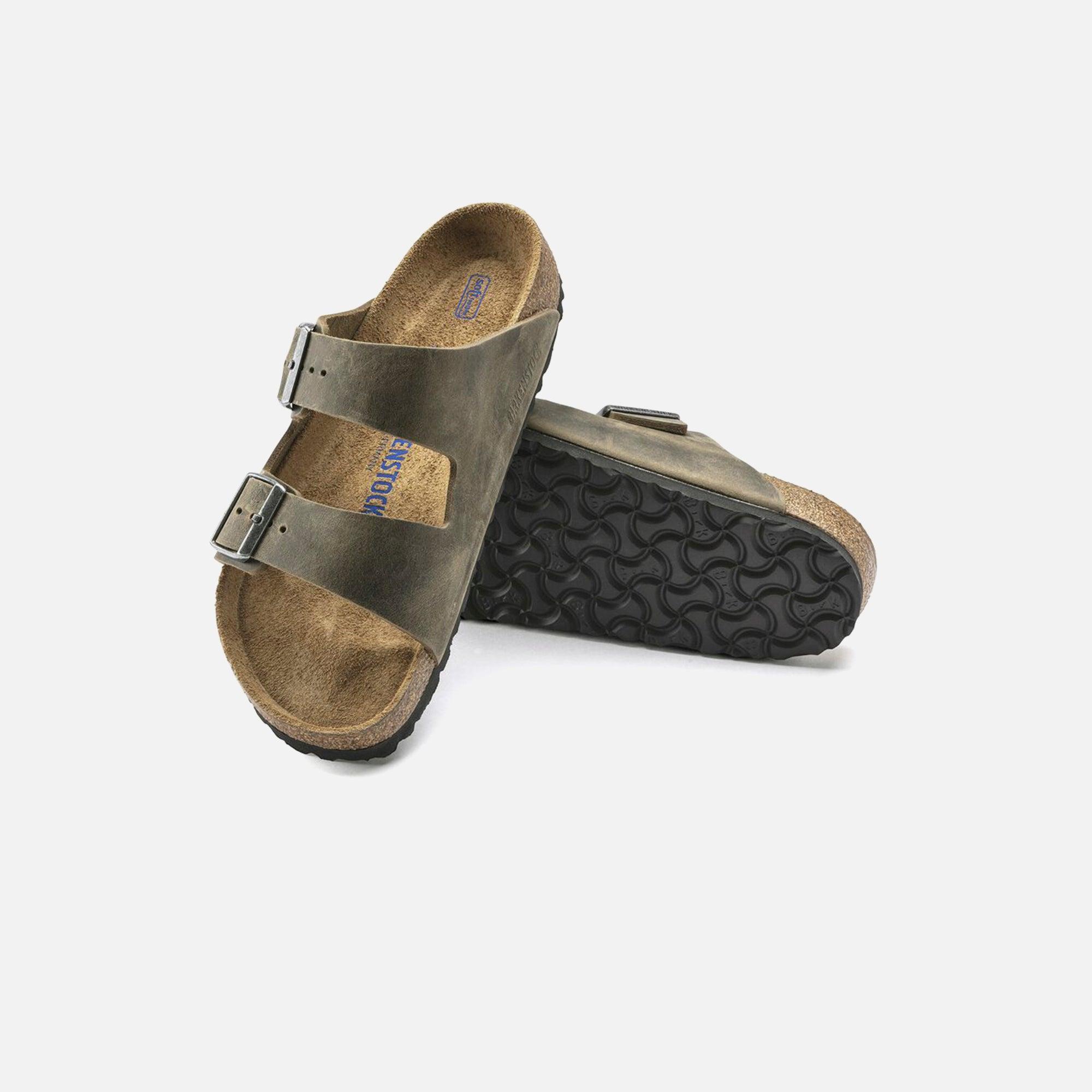 Birkenstock Arizona Soft Footbed - Oiled Leather / Faded Khaki Male Product Image