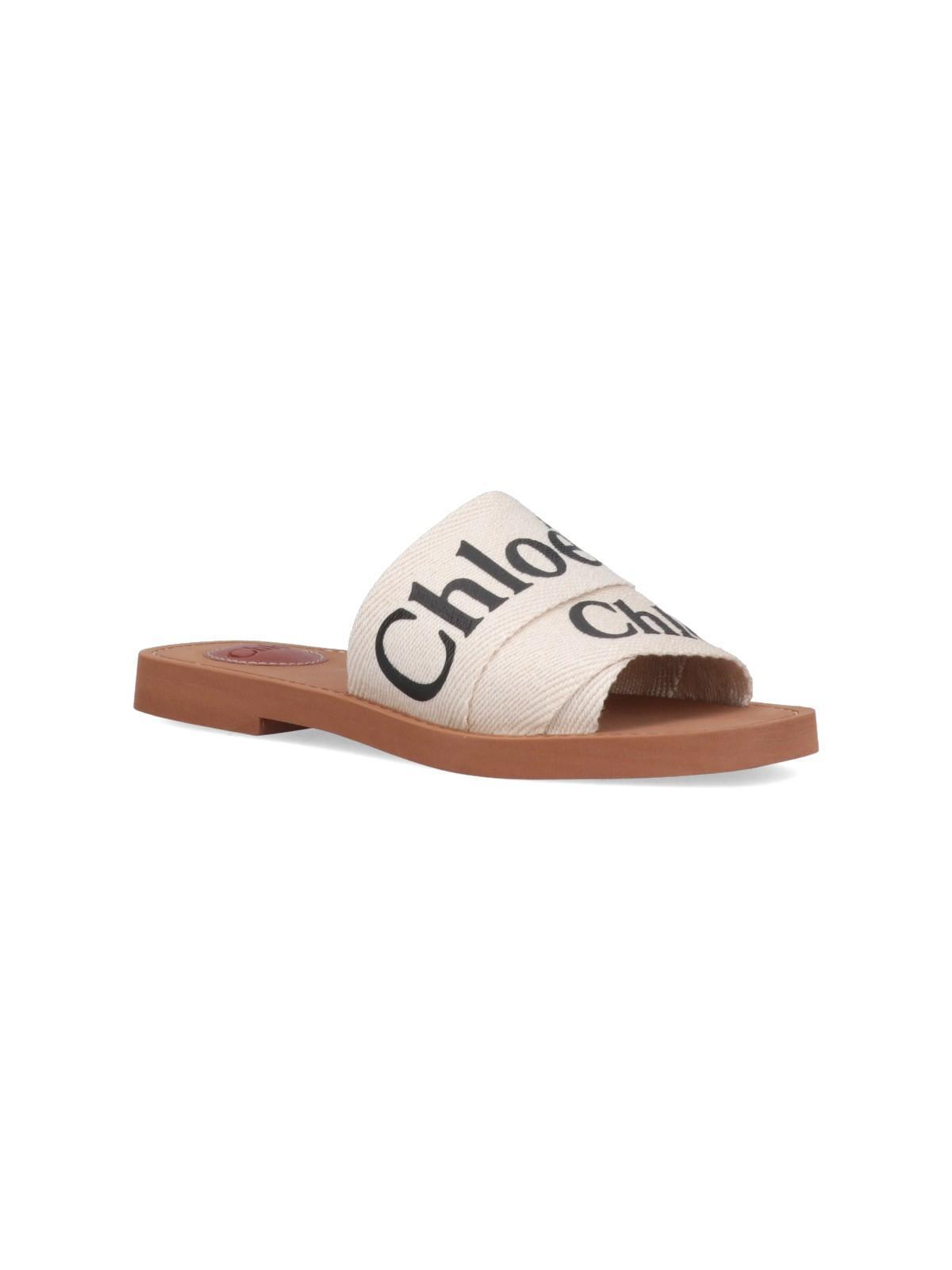 CHLOÉ Woody Linen Flat Sandals In White Product Image