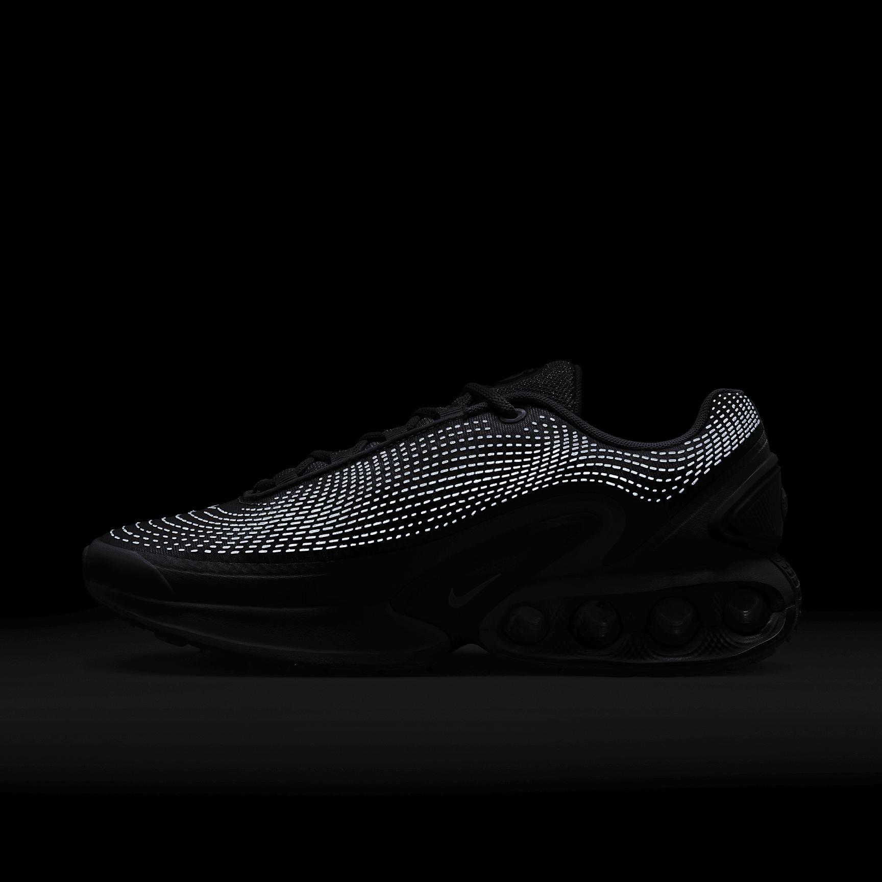 Nike Men's Air Max Dn Shoes Product Image