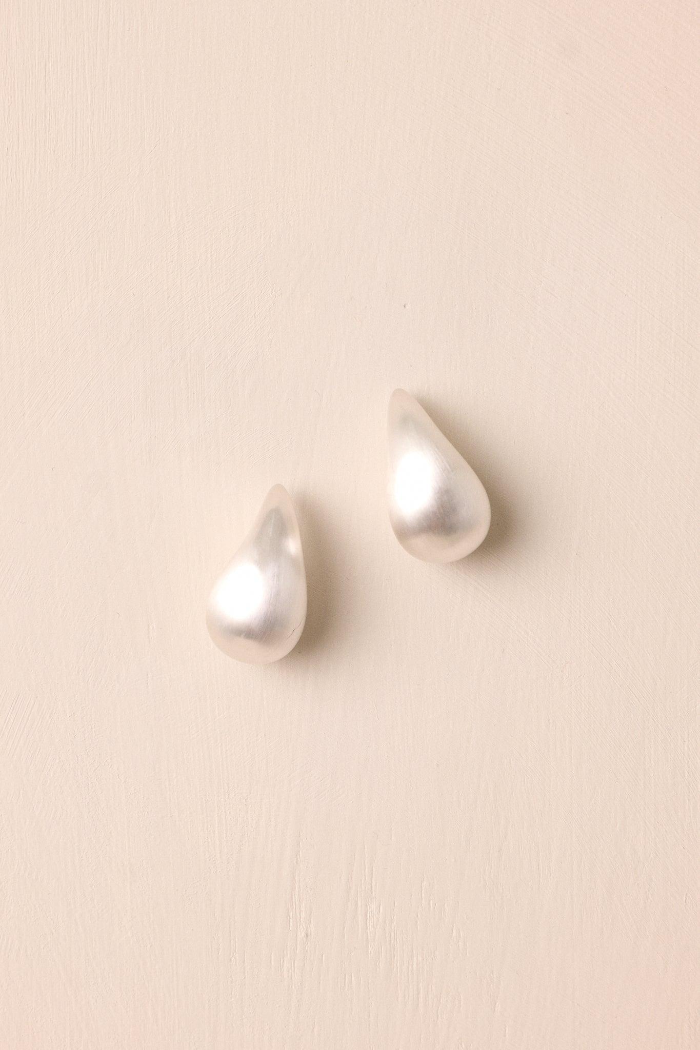 Gleaming Teardrops Matte Silver Earrings Product Image