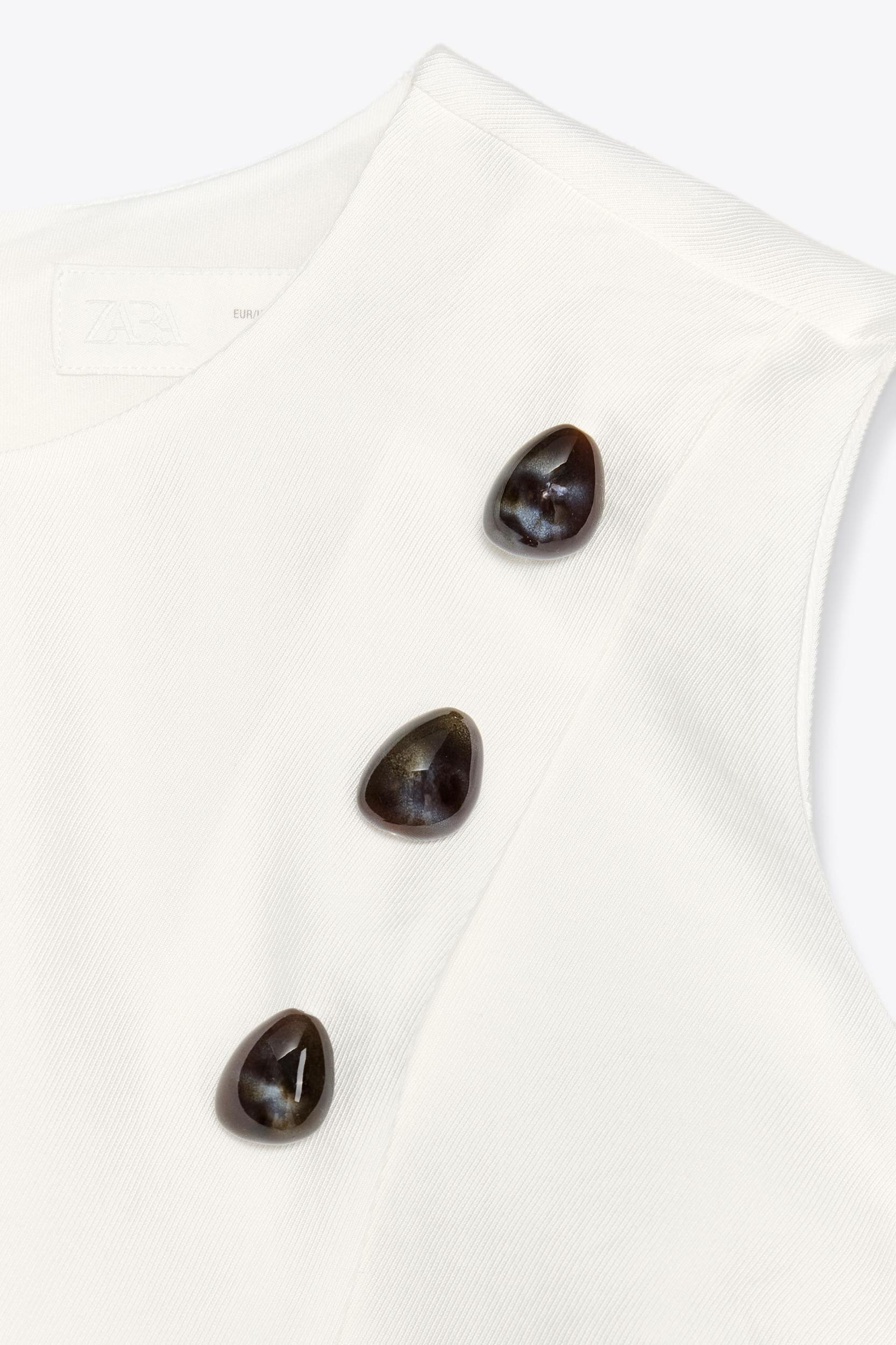 CROSSOVER CROP TOP Product Image