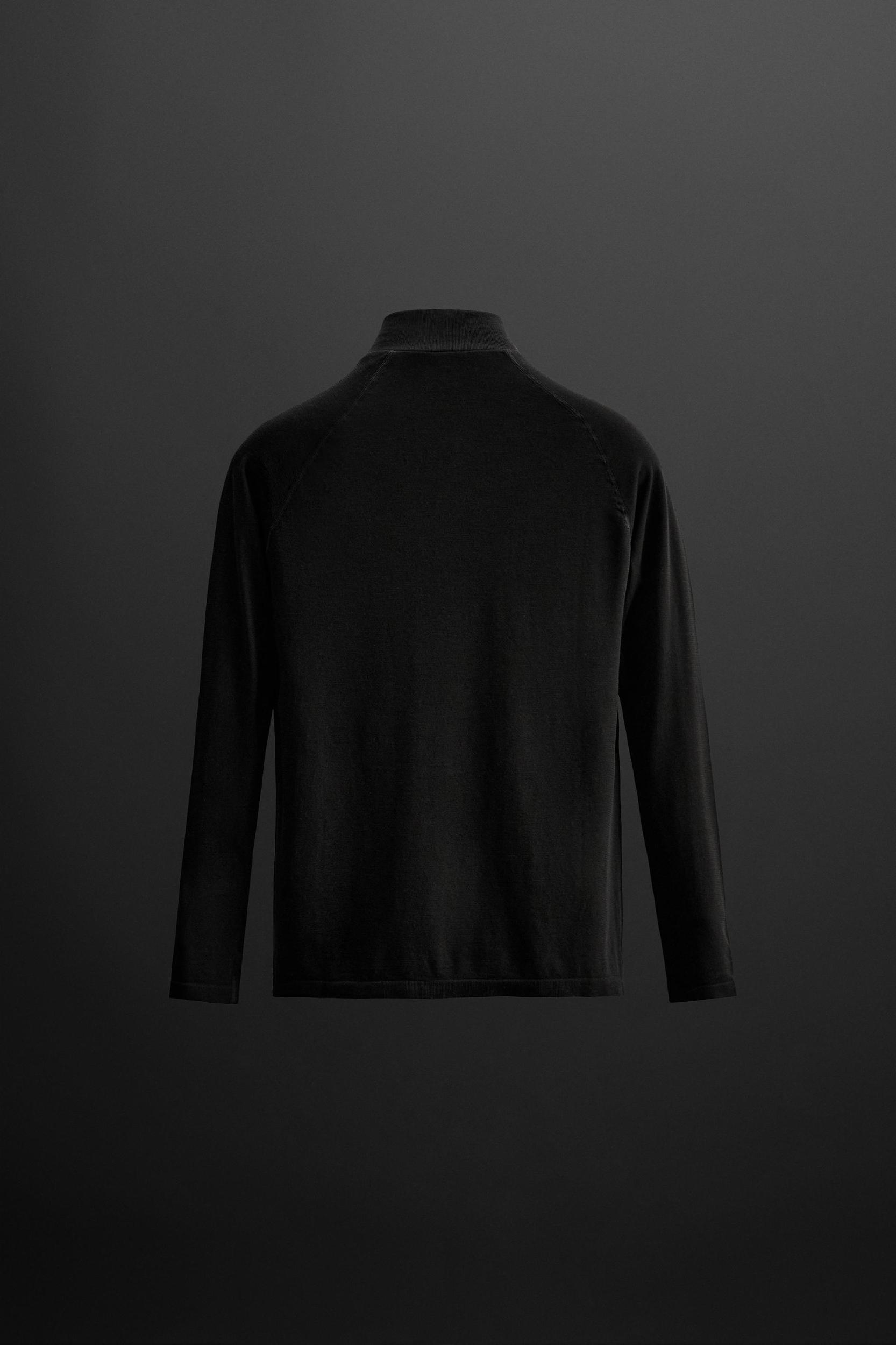 ZIPPER COLLAR SHIRT Product Image