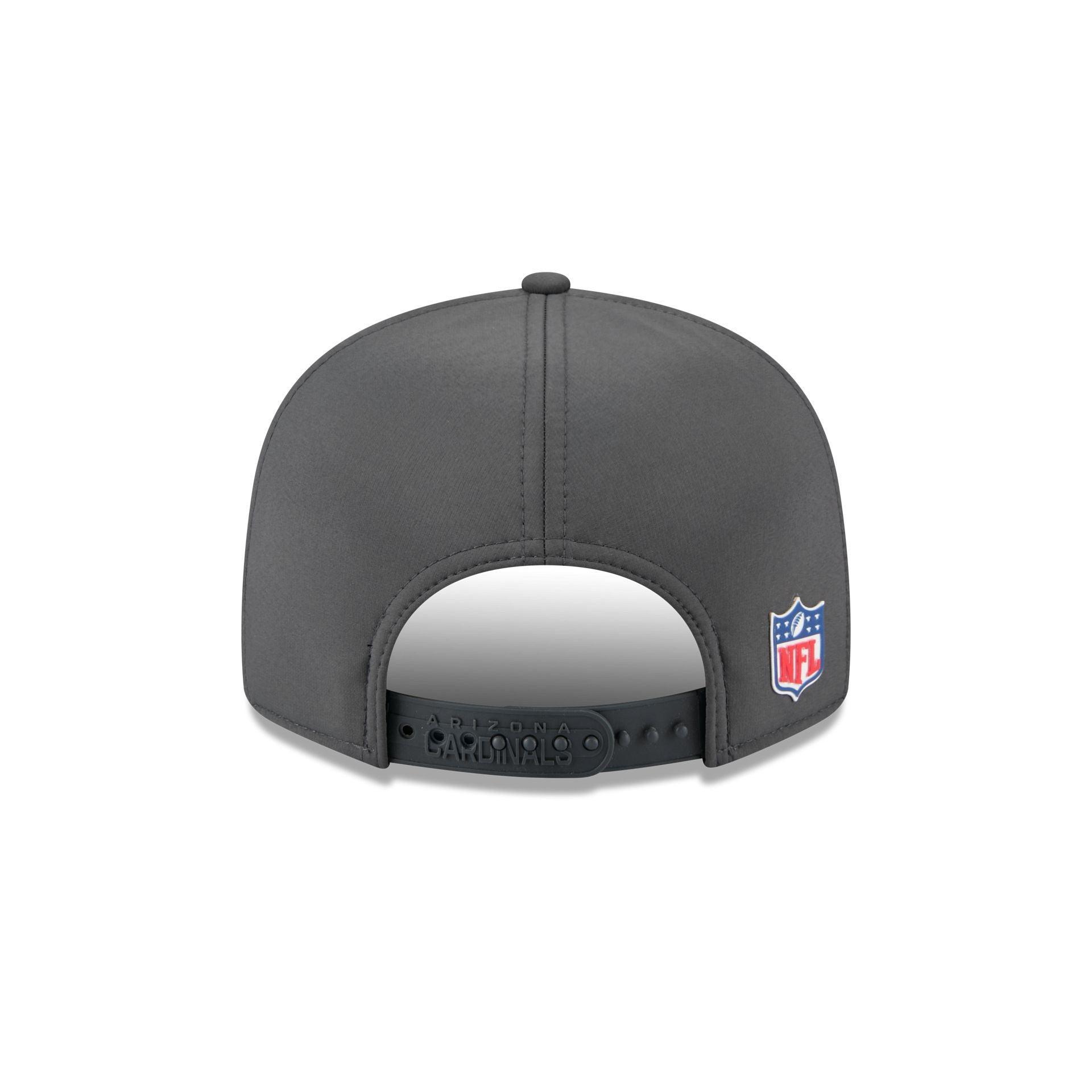 Cleveland Guardians Metallic Gold Logo 59FIFTY Fitted Hat Male Product Image