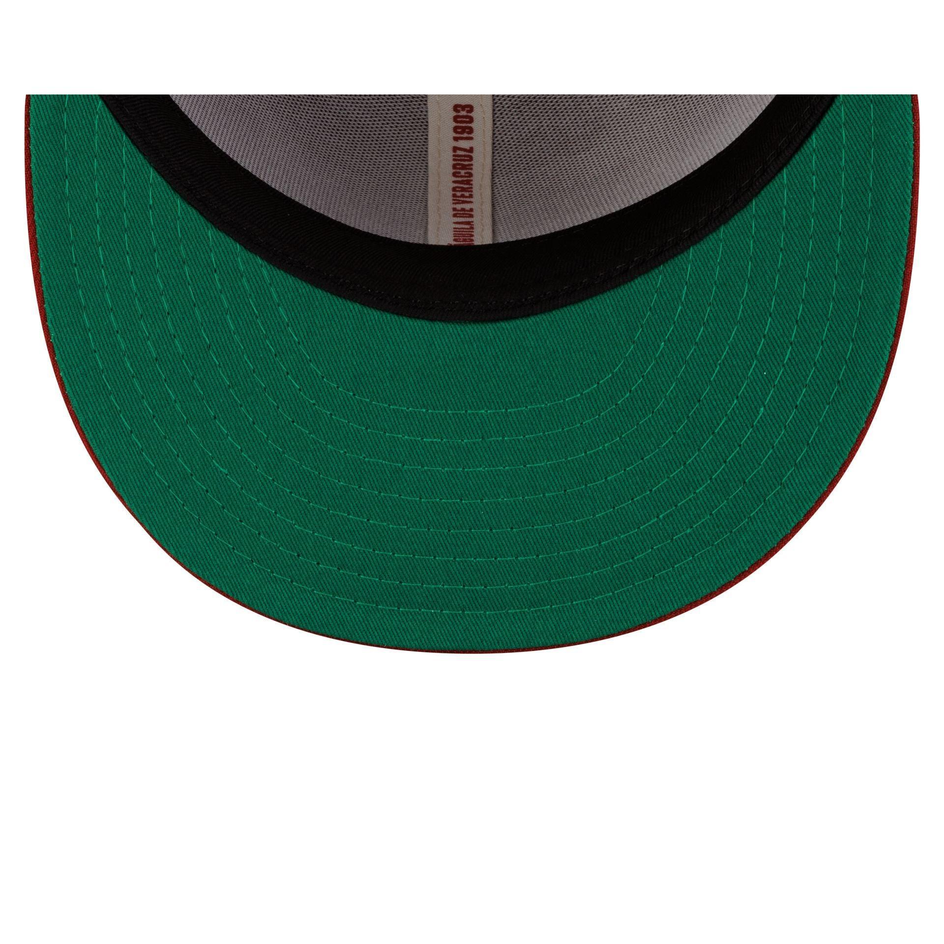 Kansas City Chiefs 2025 Sideline Hot Weather Split Panel 9FIFTY Snapback Hat Male Product Image