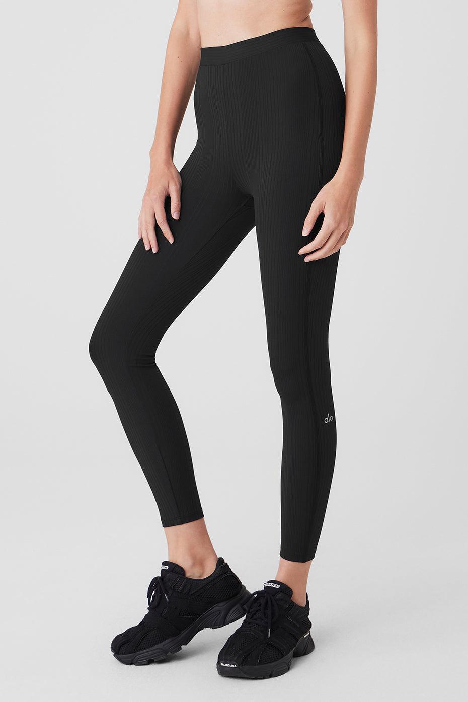 High-Waist 7/8 Run It Back Legging - Black Female Product Image