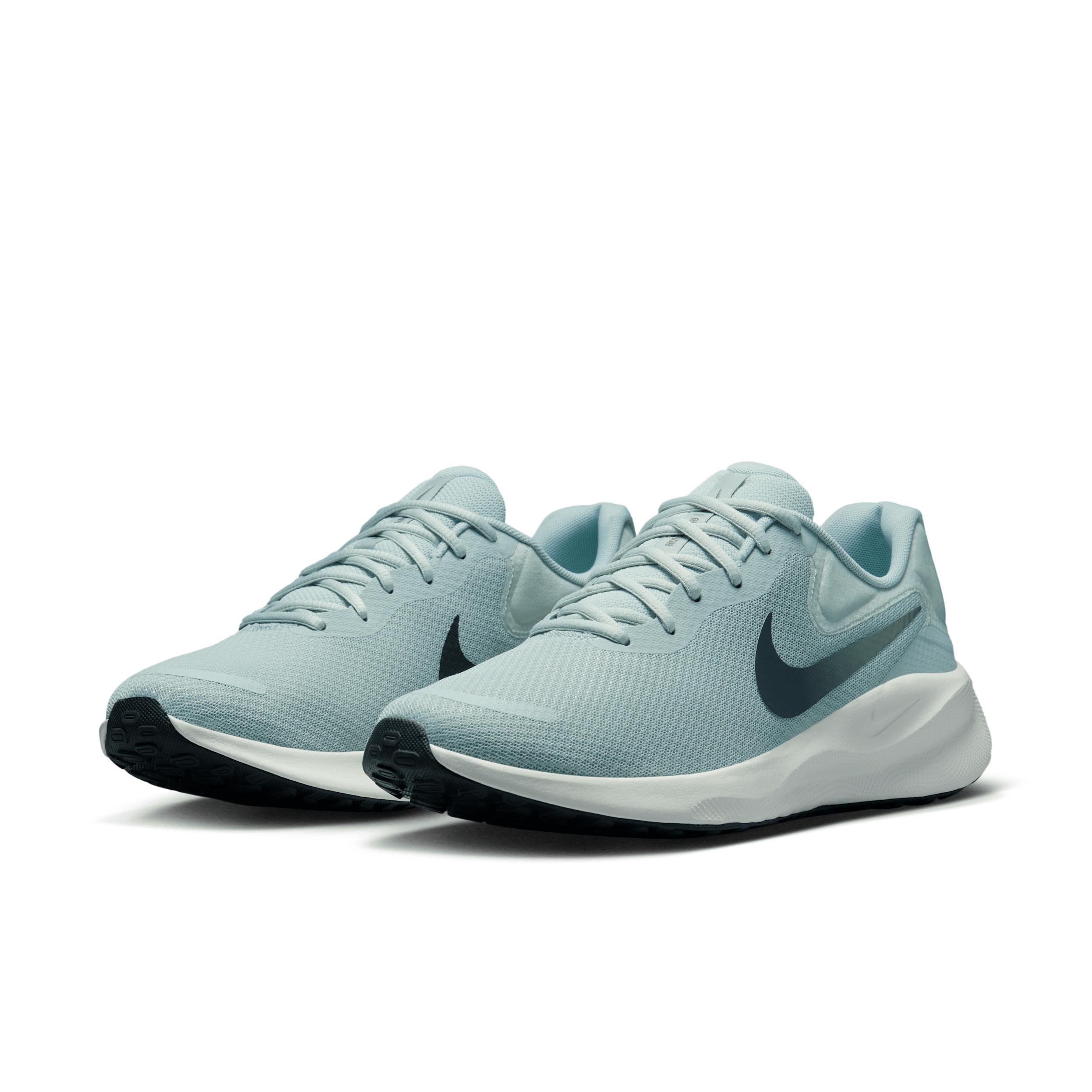 Nike Men's Revolution 7 Road Running Shoes Product Image