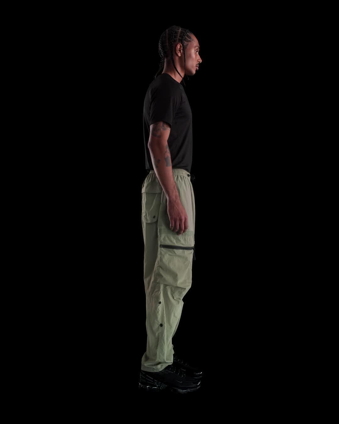 Nike Mens Tech Woven Cargo Pants | HJ2940-320 Product Image