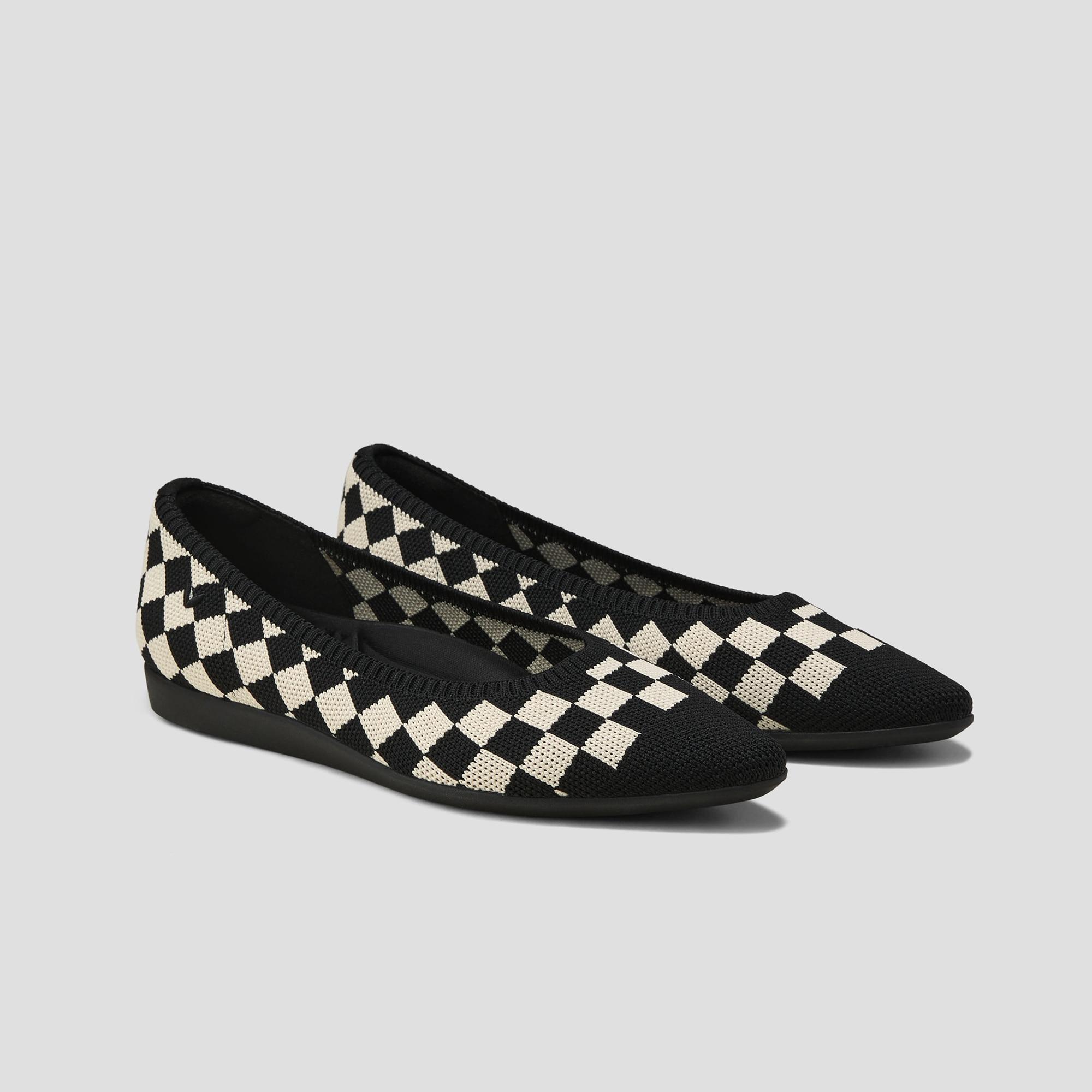 Lightweight Pointed-Ballet Flats (Aria Walker) Product Image