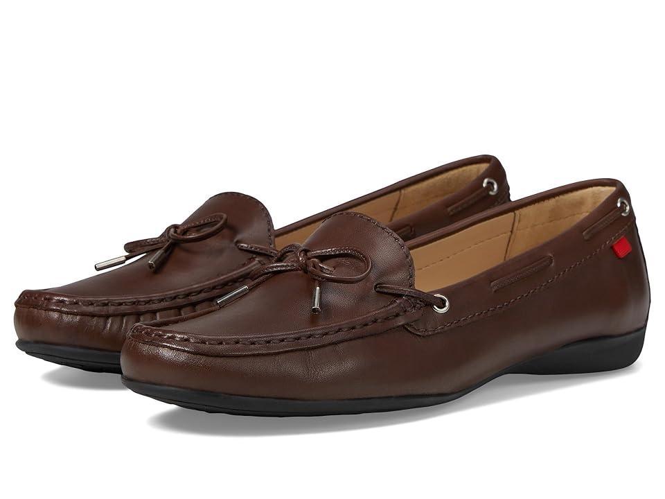 Easy Spirit Devitt Womens Leather Flats Product Image