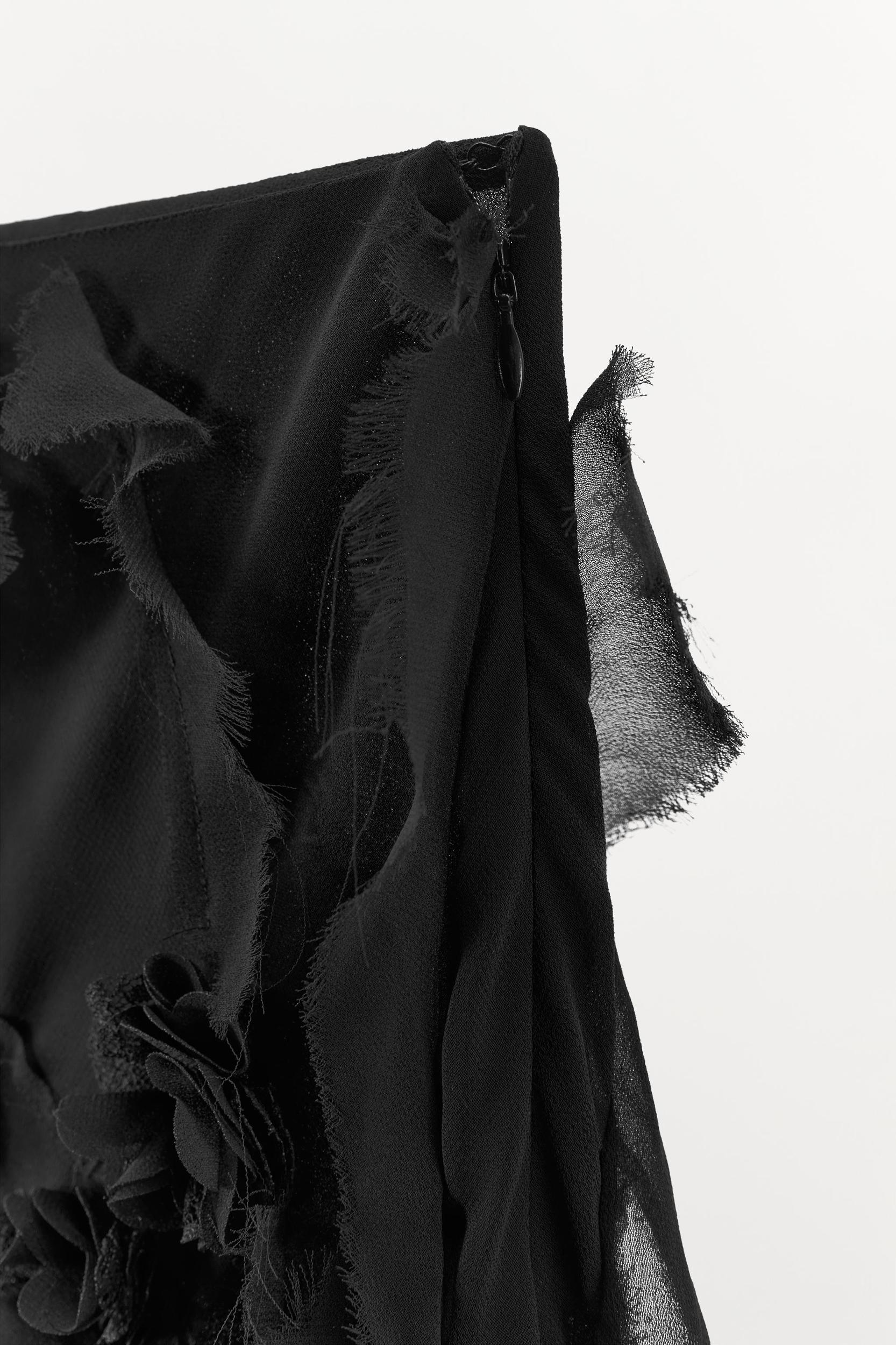 EMBOSSED FLOWER MIDI SKIRT Product Image