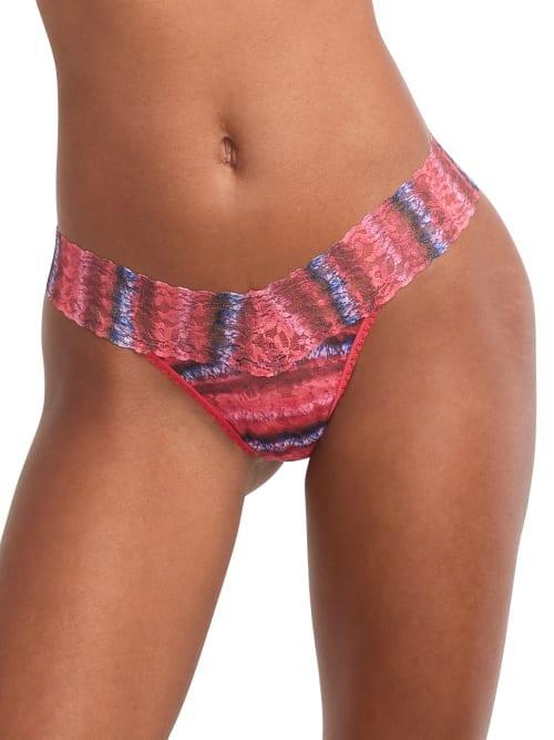 Signature Lace Low Rise Printed Thong Product Image