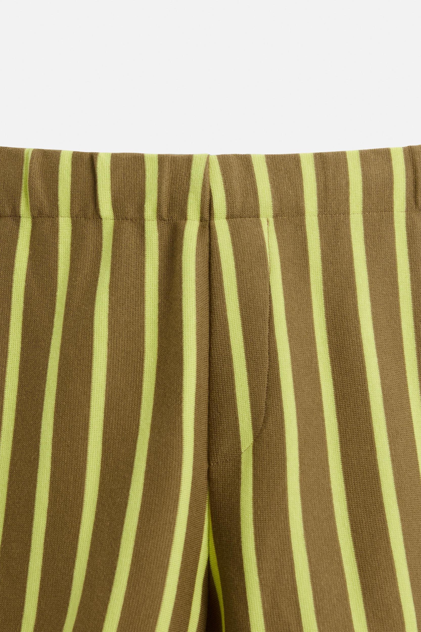 STRIPED SHORTS Product Image
