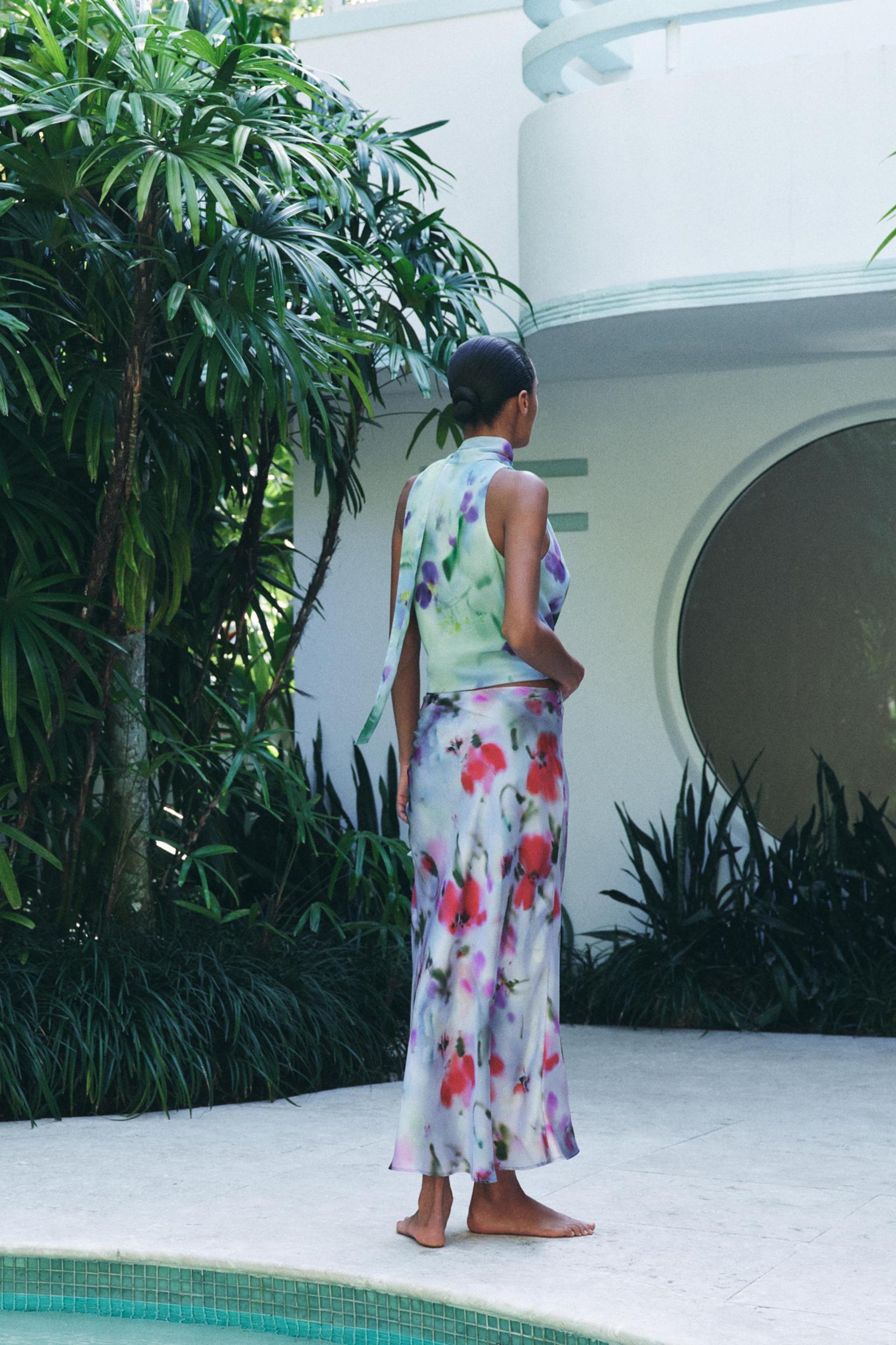 PRINTED TIE TOP Product Image