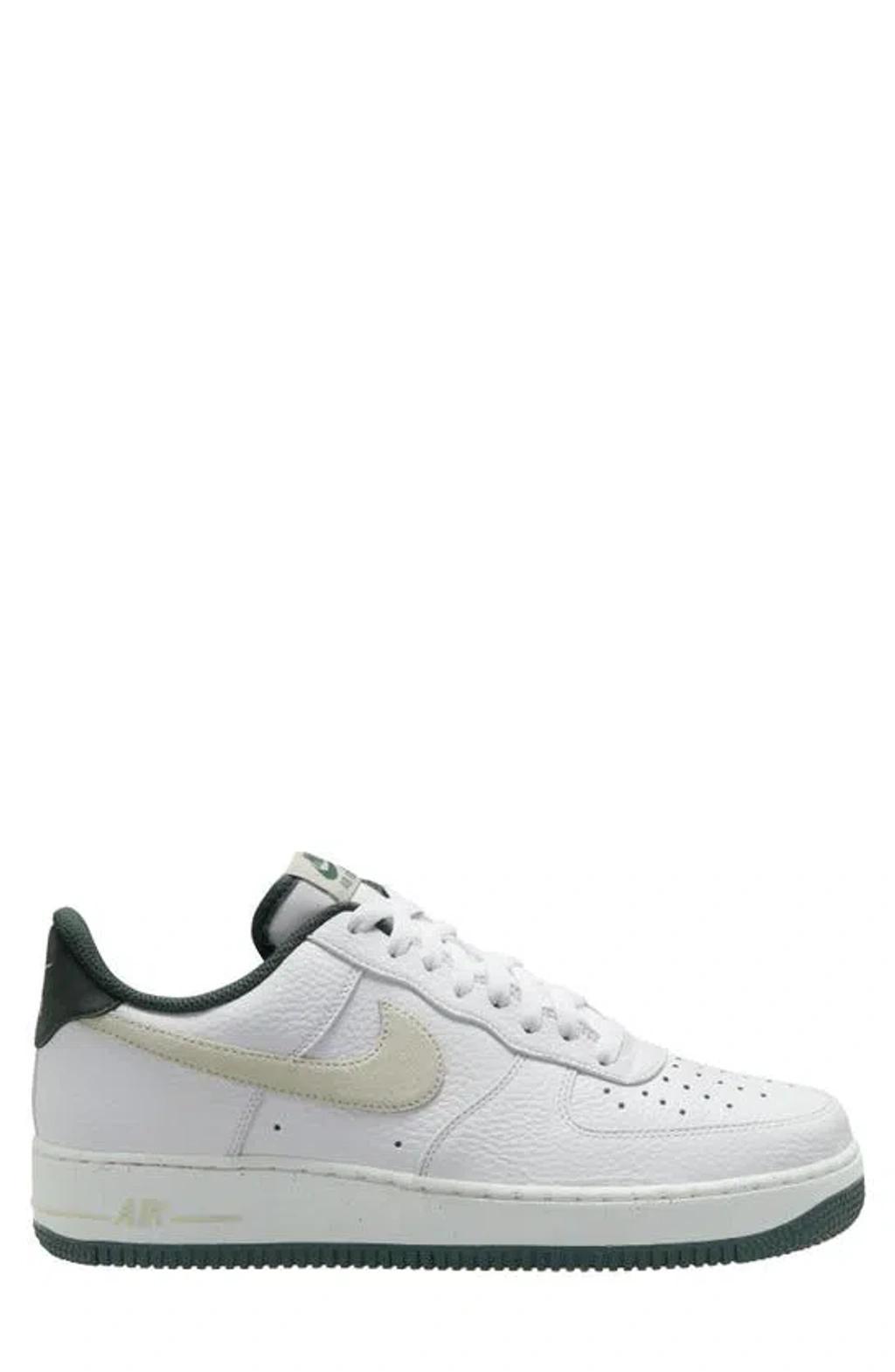 NIKE Men's Air Force 1 '07 Lv8 Shoes In Green/white Product Image