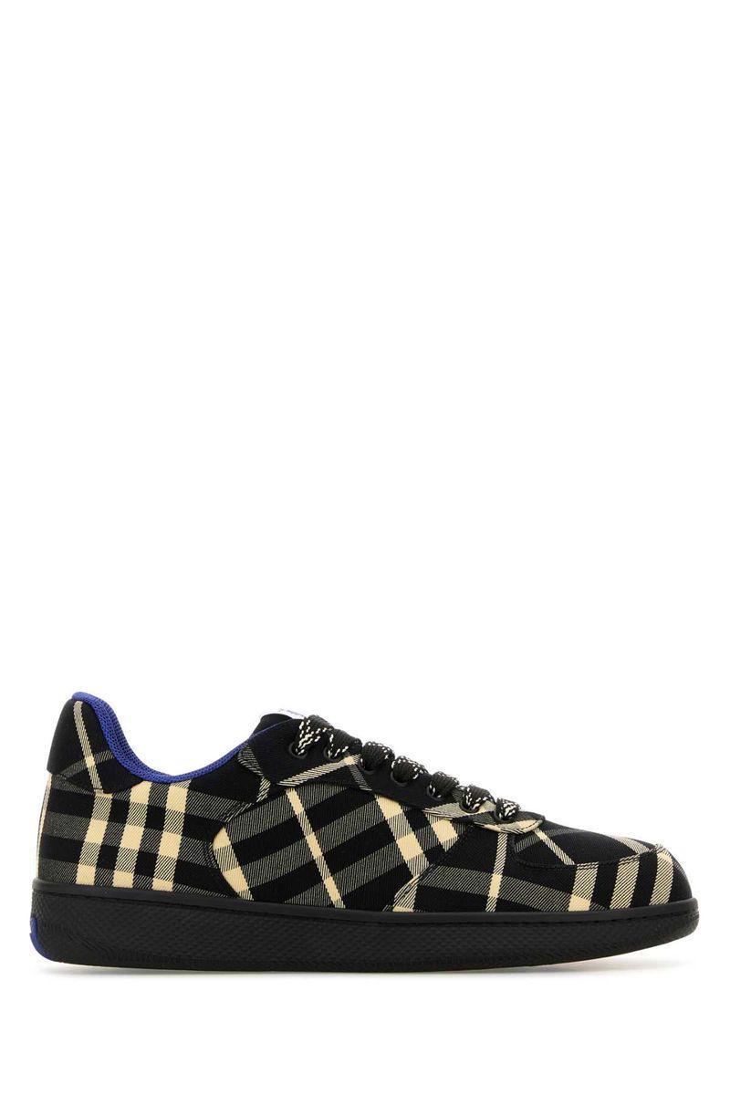 BURBERRY Sneakers In Black Product Image