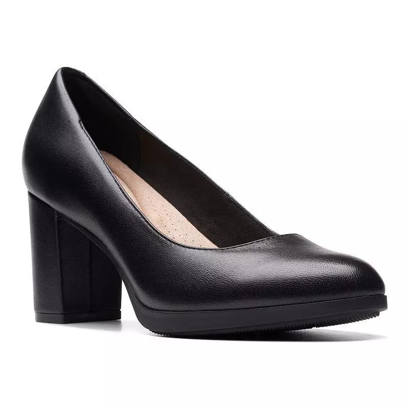 Clarks® Bayla Skip Women's Leather Pumps, Size: 7.5, Black Product Image