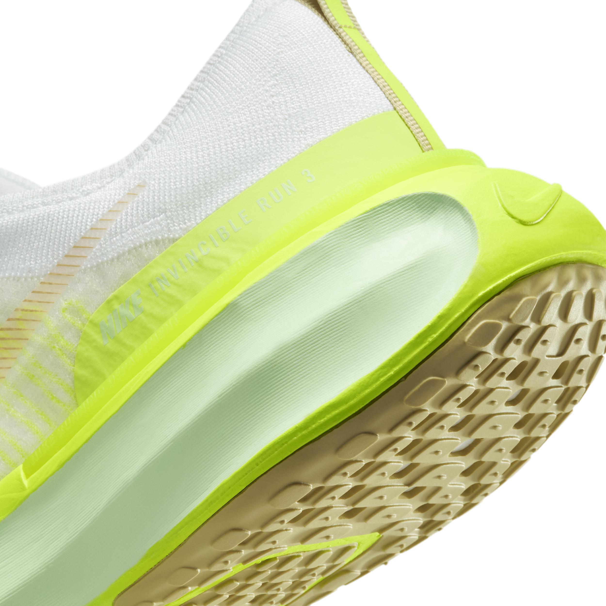 Nike Mens ZoomX Invincible Run Flyknit 3 - Running Shoes White/Coconut Milk/Sesame Product Image