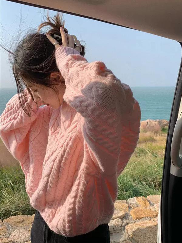 Vintage Pullover Cable Knit Sweater Product Image