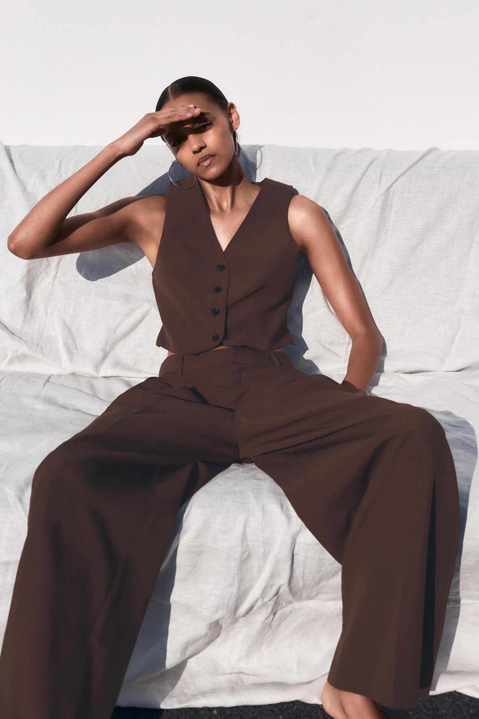 PLEATED PANTS Product Image