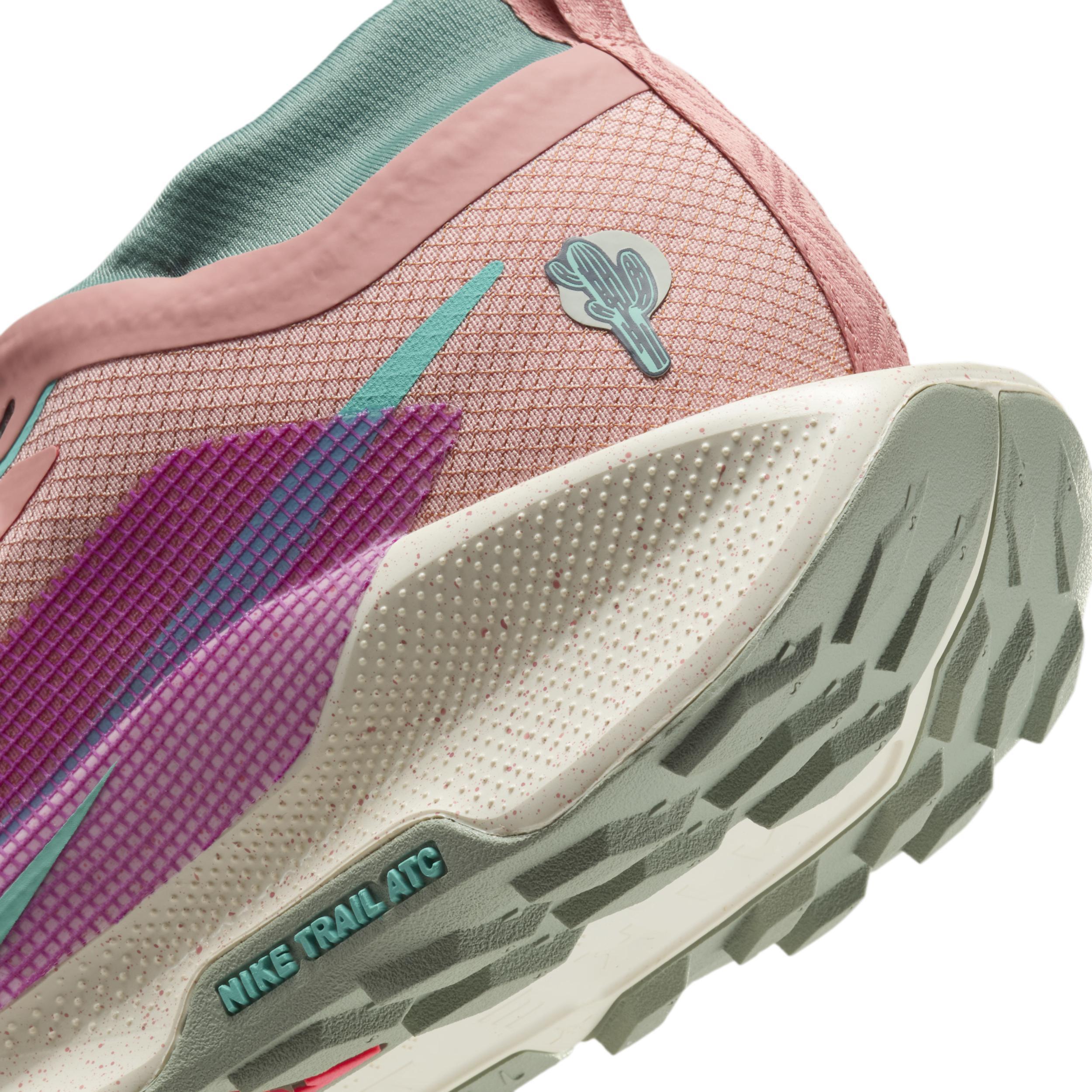 Nike Pegasus Trail 5 GORE-TEX Women's Waterproof Trail Running Shoes Product Image