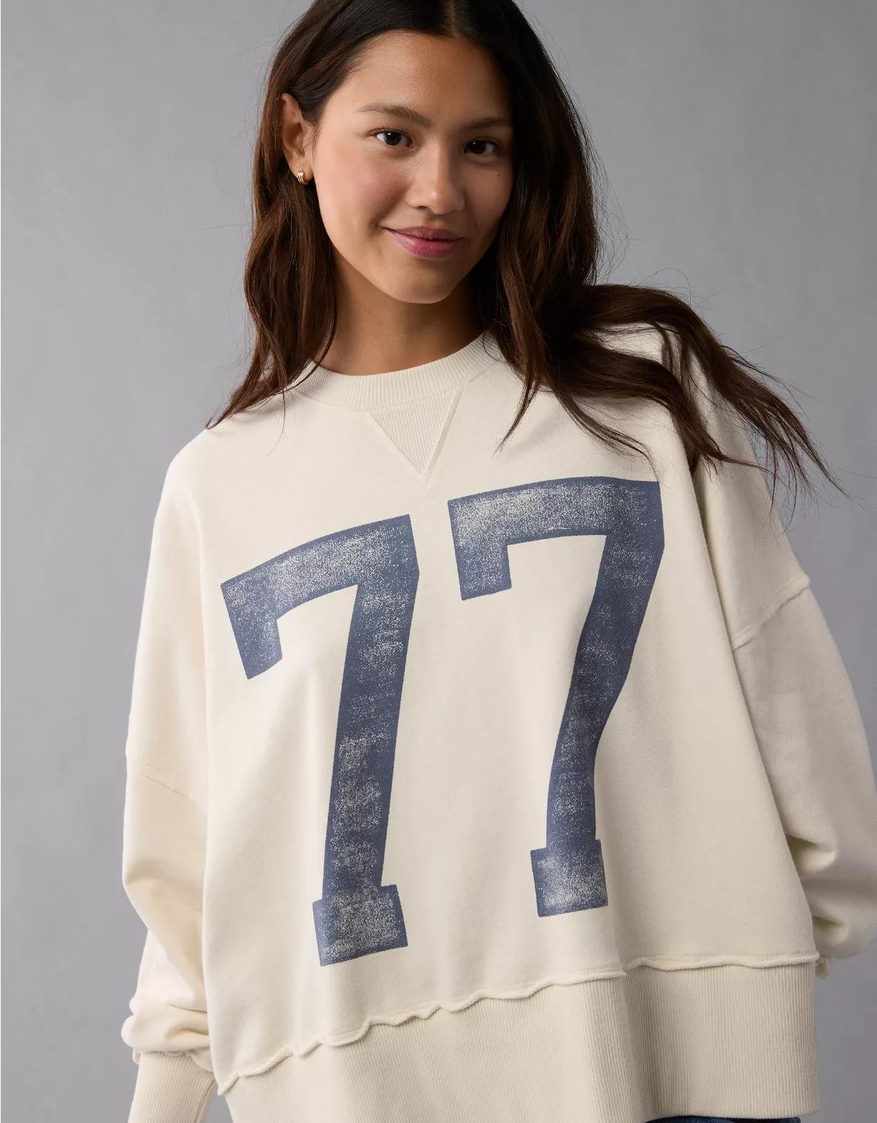 AE Big Hug Destination Graphic Crew Neck Sweatshirt Product Image