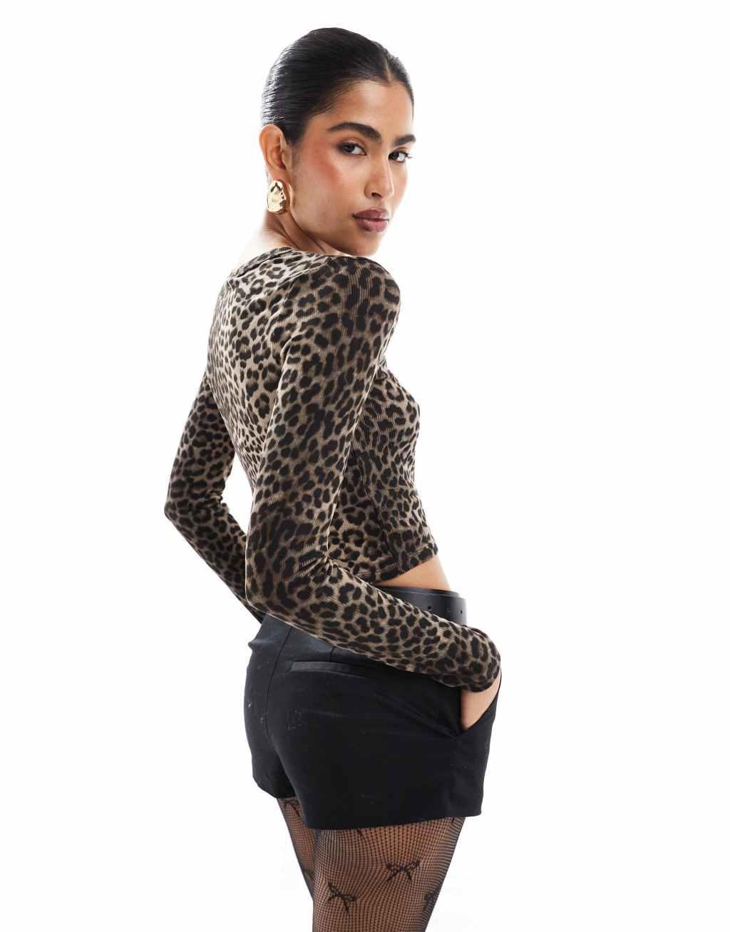Stradivarius cropped cardigan in leopard Product Image