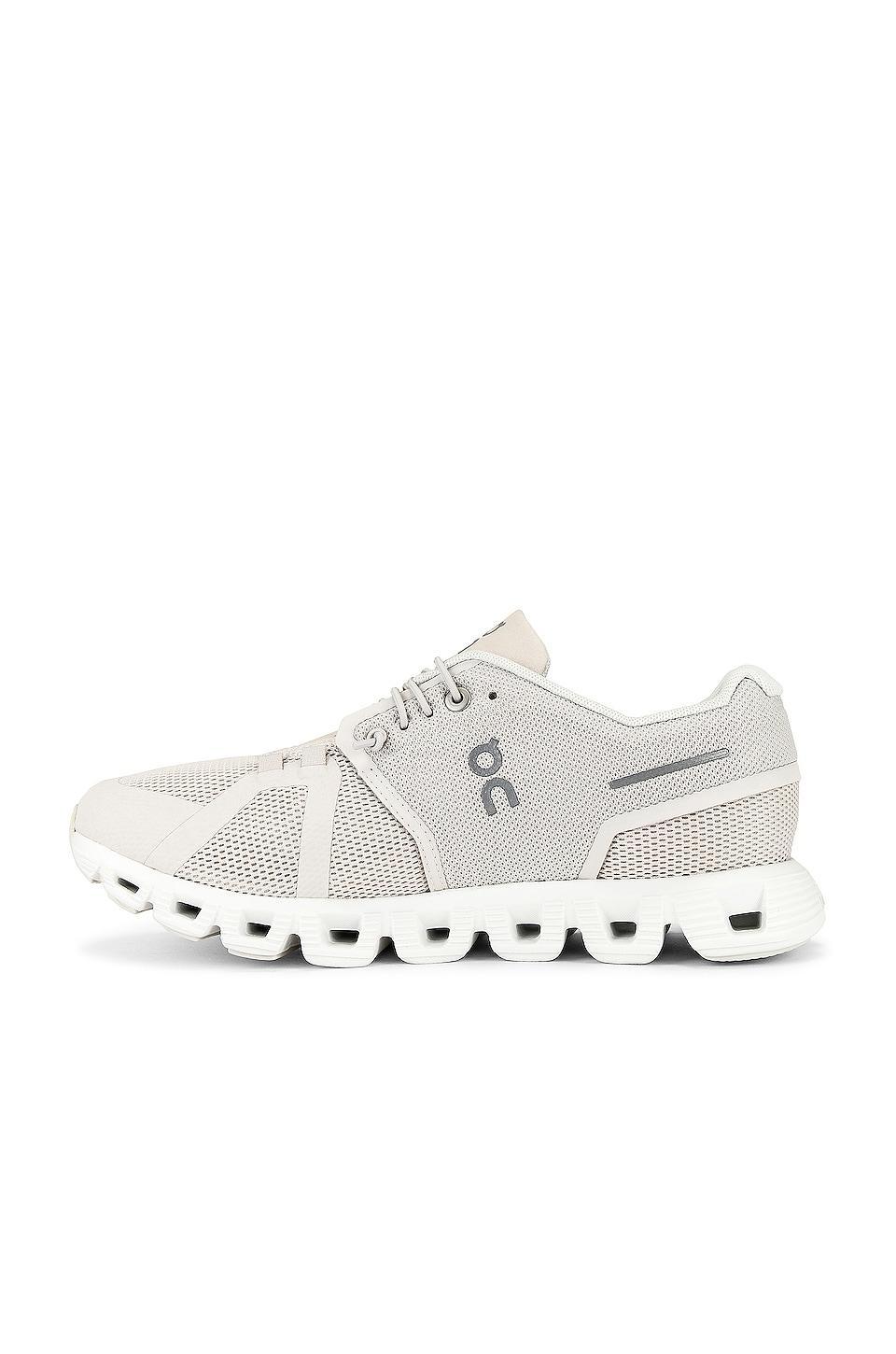 Cloud 5 Sneaker On Product Image