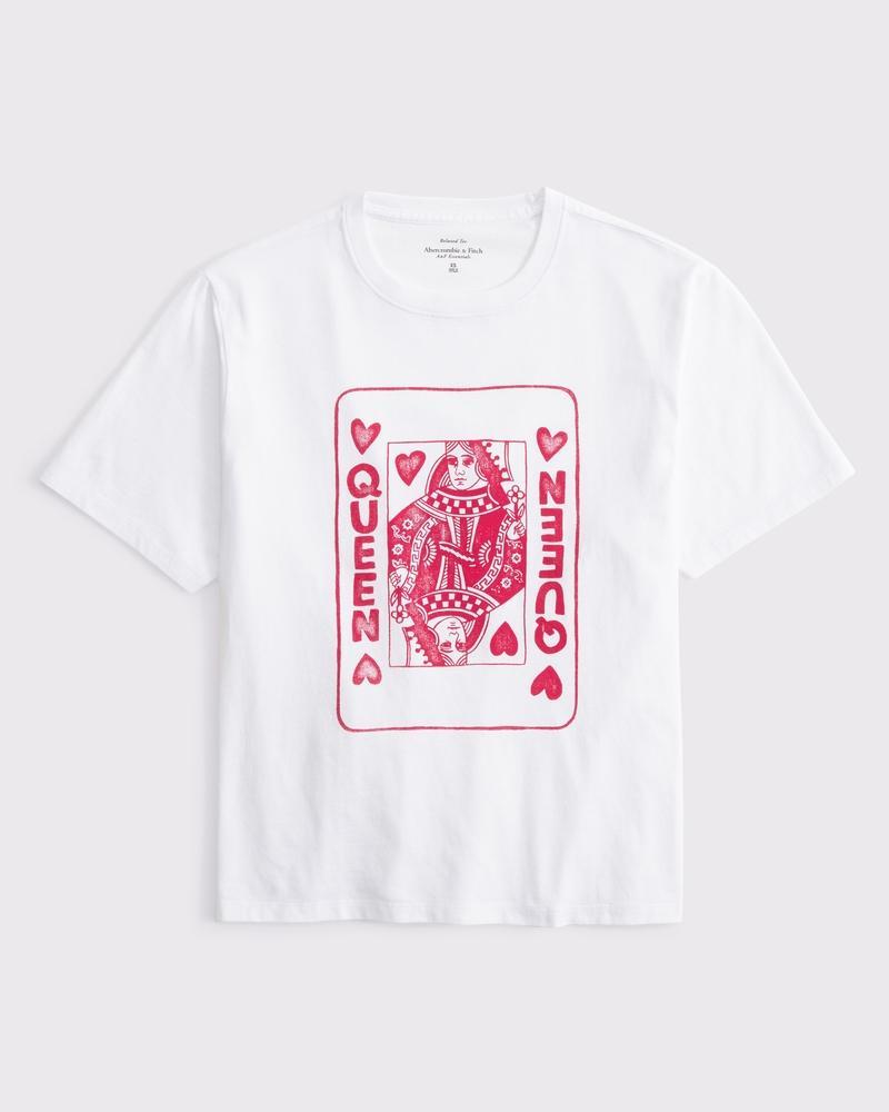 Short-Sleeve Queen of Hearts Graphic Relaxed Tee Product Image