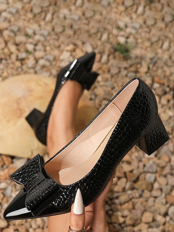 Bowknot Pointed-Toe Shiny Pumps Product Image