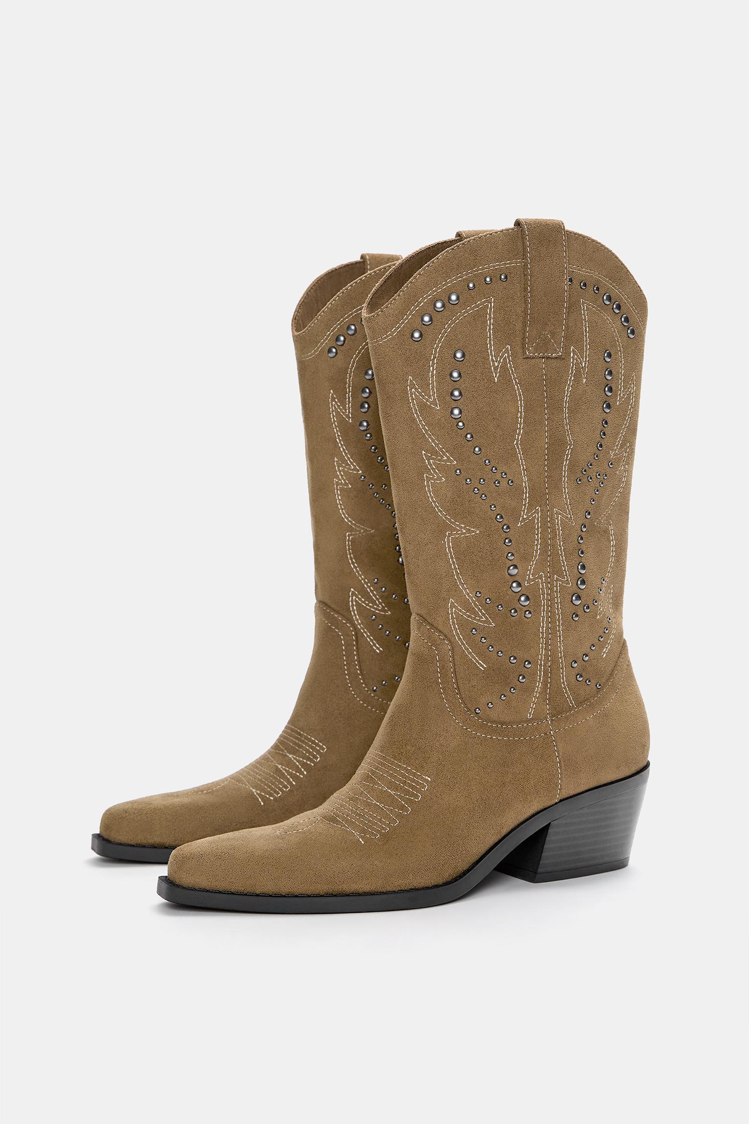 Studded cowboy boots Product Image