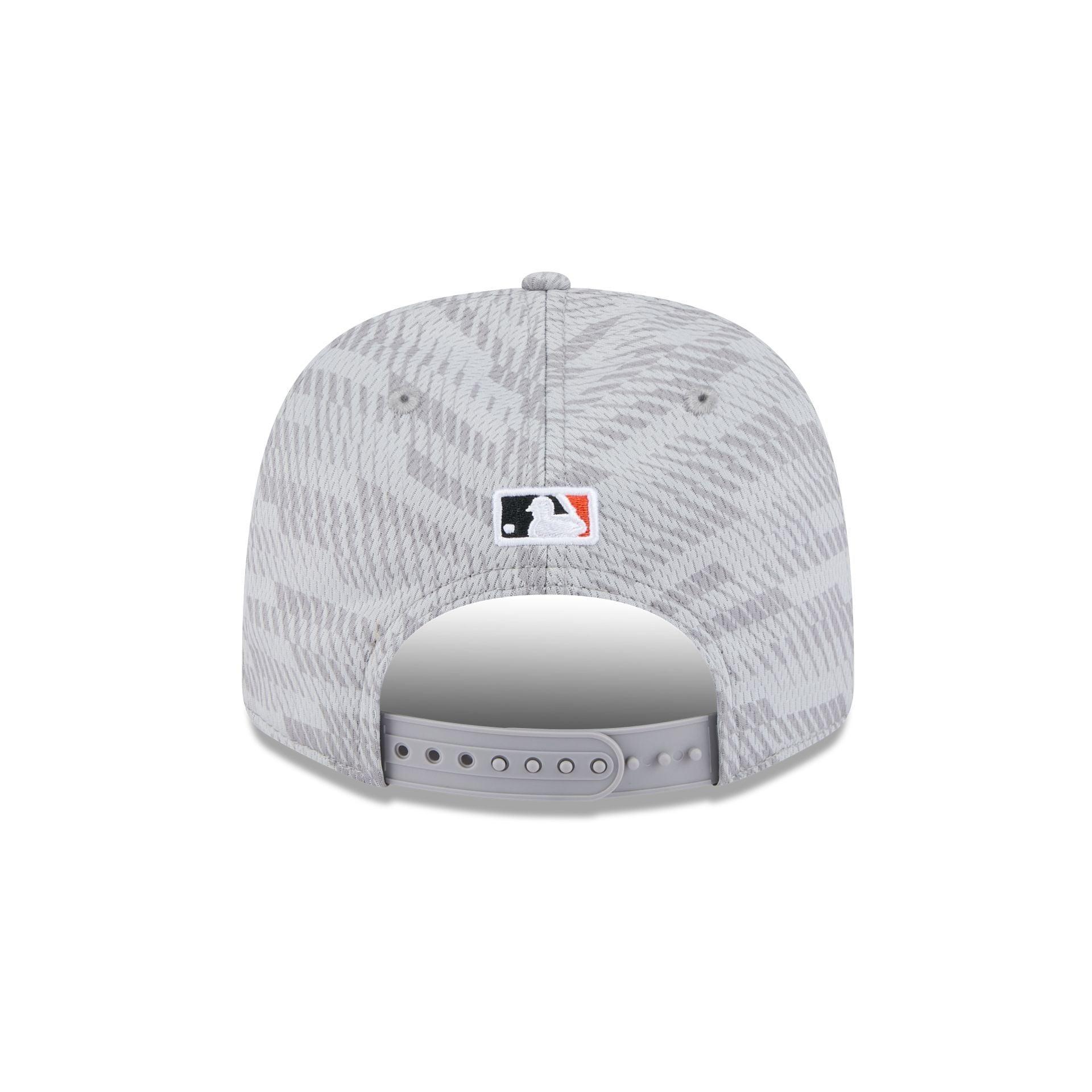 San Francisco Giants 2025 Clubhouse Gray 9SEVENTY Stretch-Snap Hat Male Product Image