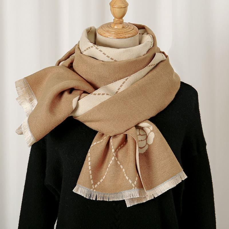 Patterned Fringed Trim Scarf Product Image