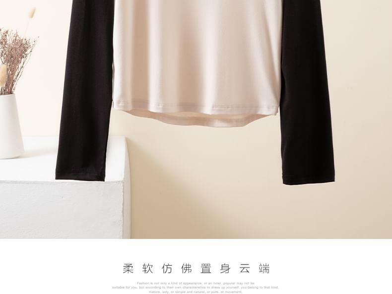 Long-Sleeve Crew Neck Raglan T-Shirt Product Image