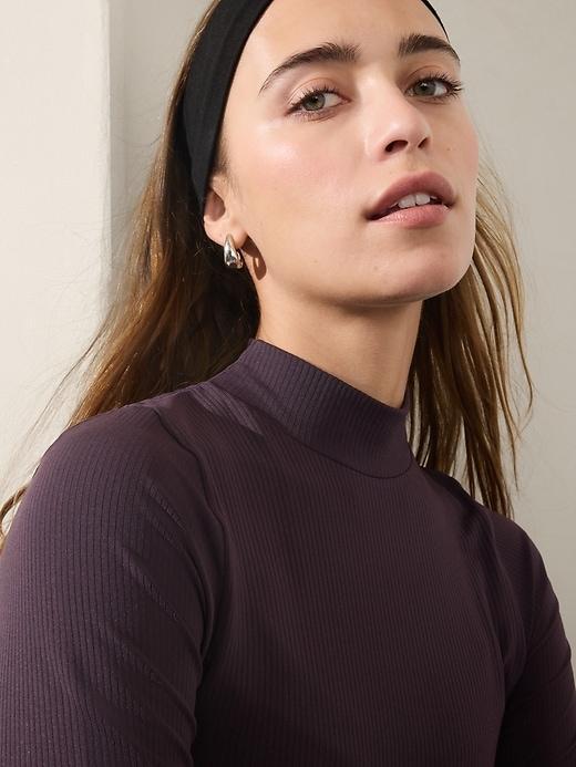 Renew Seamless Mock Neck Top Product Image