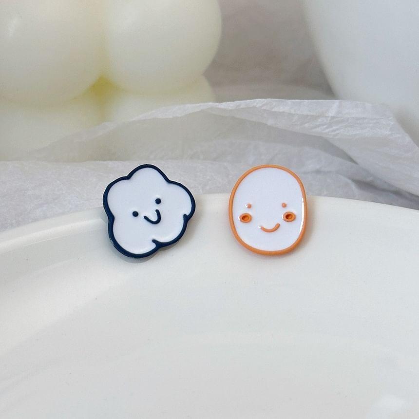 Smiley Face Stud Earring Product Image